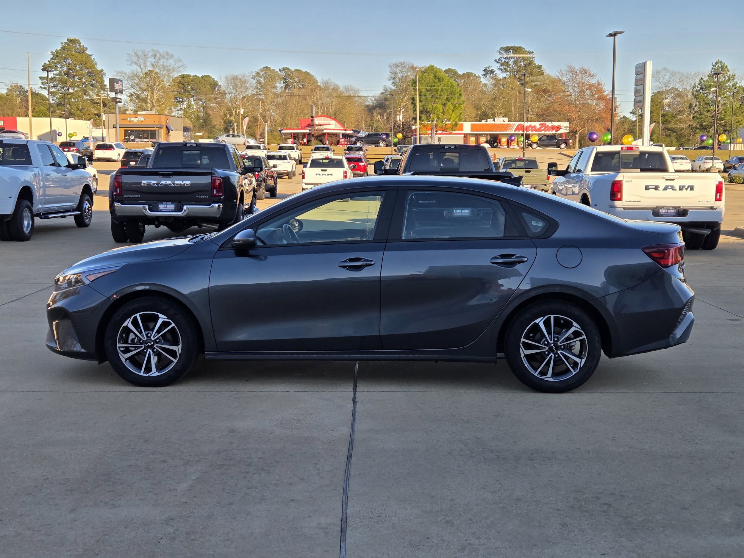 Used 2024 Kia Forte LXS with VIN 3KPF24AD1RE861012 for sale in Brookhaven, MS