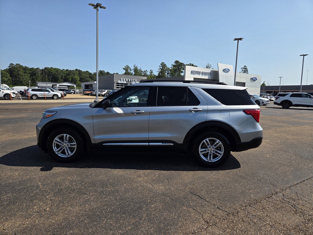 Used 2023 Ford Explorer XLT XLT 4WD