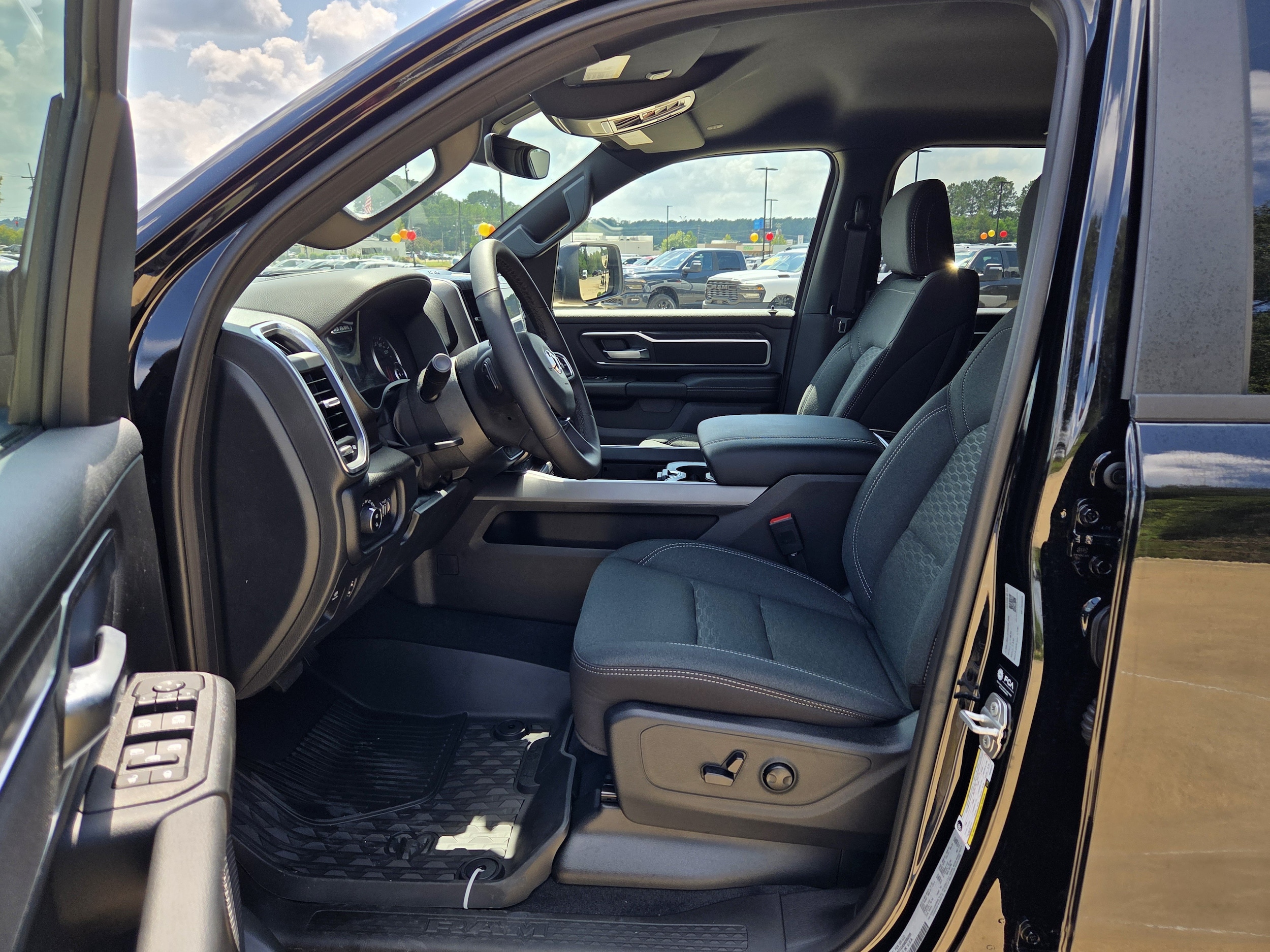 2025 RAM 1500 Big Horn/Lone Star - Photo 11