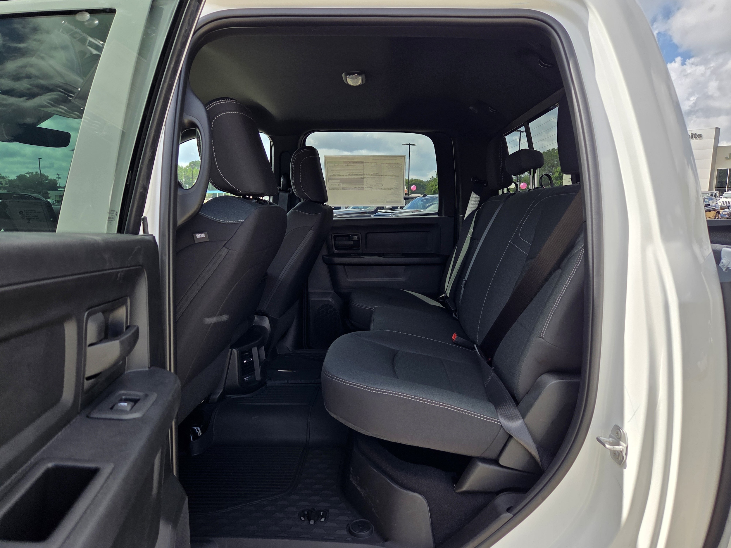 2026 RAM 2500 Tradesman - Photo 12