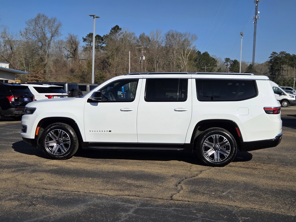 Used 2024 Jeep Wagoneer L Series II Series II 4x2 *Ltd Avail*