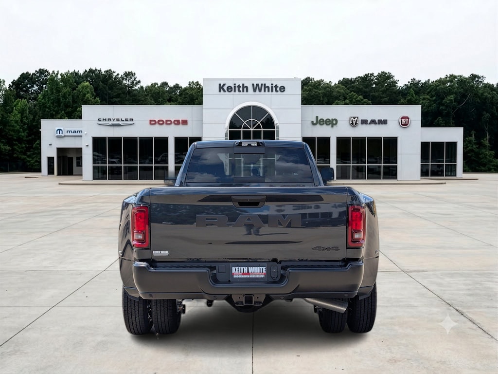New 2026 Ram 3500 TRADESMAN CREW CAB 4X4 8' BOX Pickup