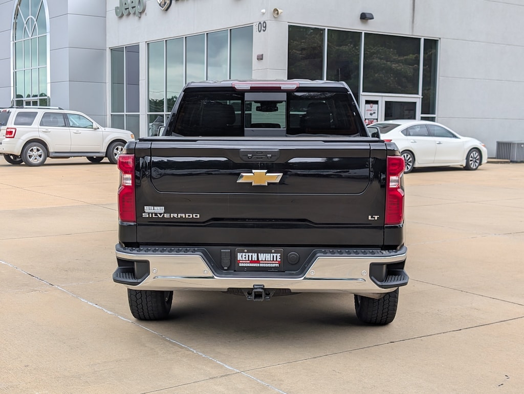 Used 2024 Chevrolet Silverado 1500 LT 4WD Crew Cab 147 LT w/1LT