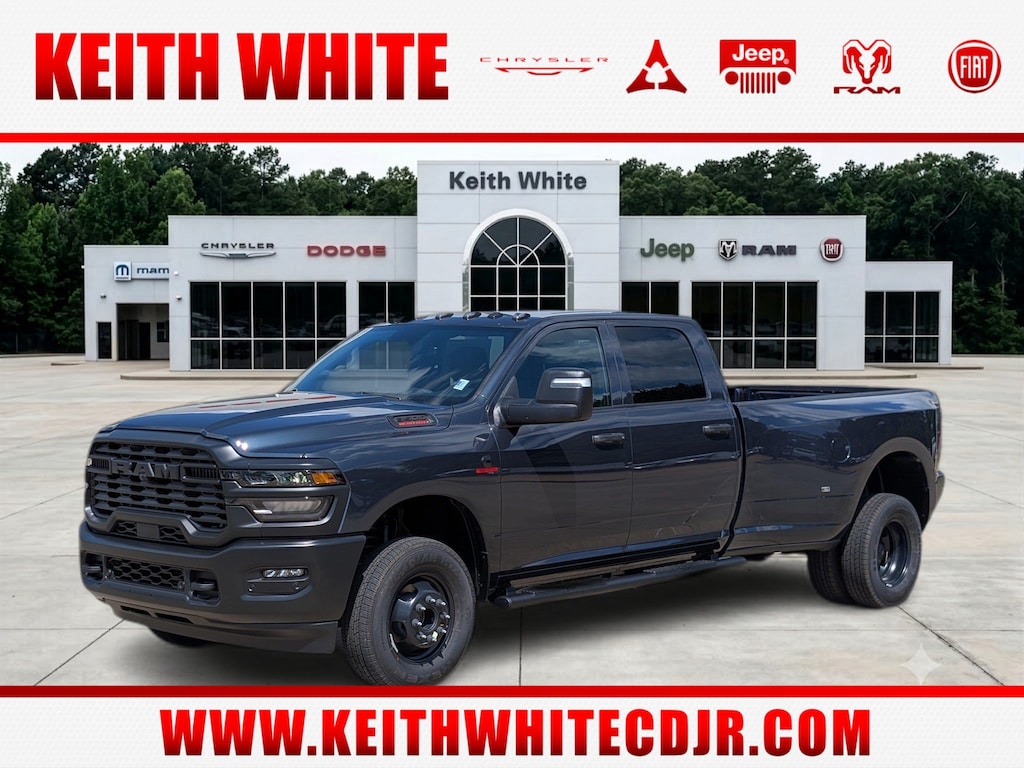 New 2026 Ram 3500 TRADESMAN CREW CAB 4X4 8' BOX Pickup