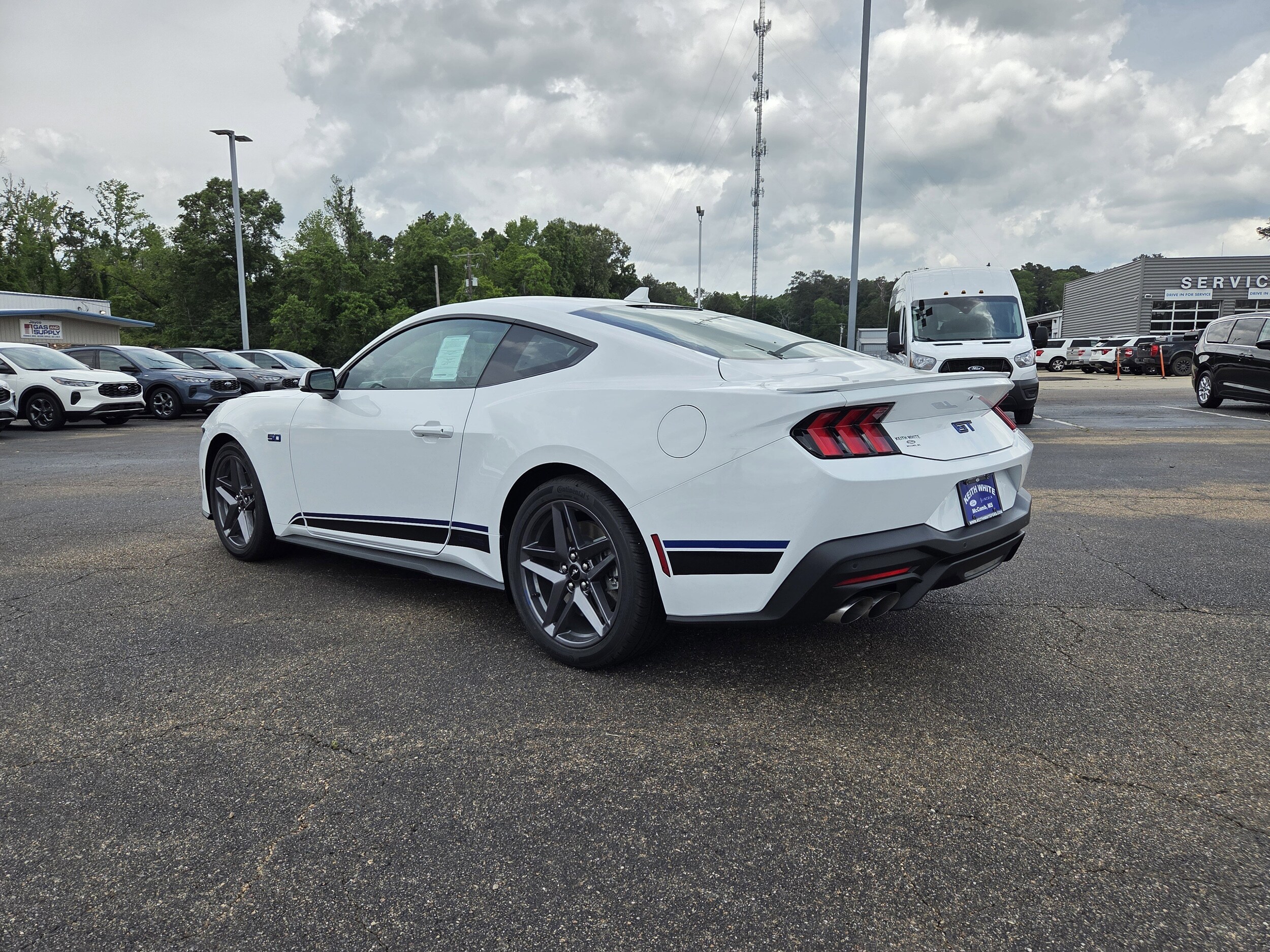 2025 Ford Mustang GT Premium photo 3
