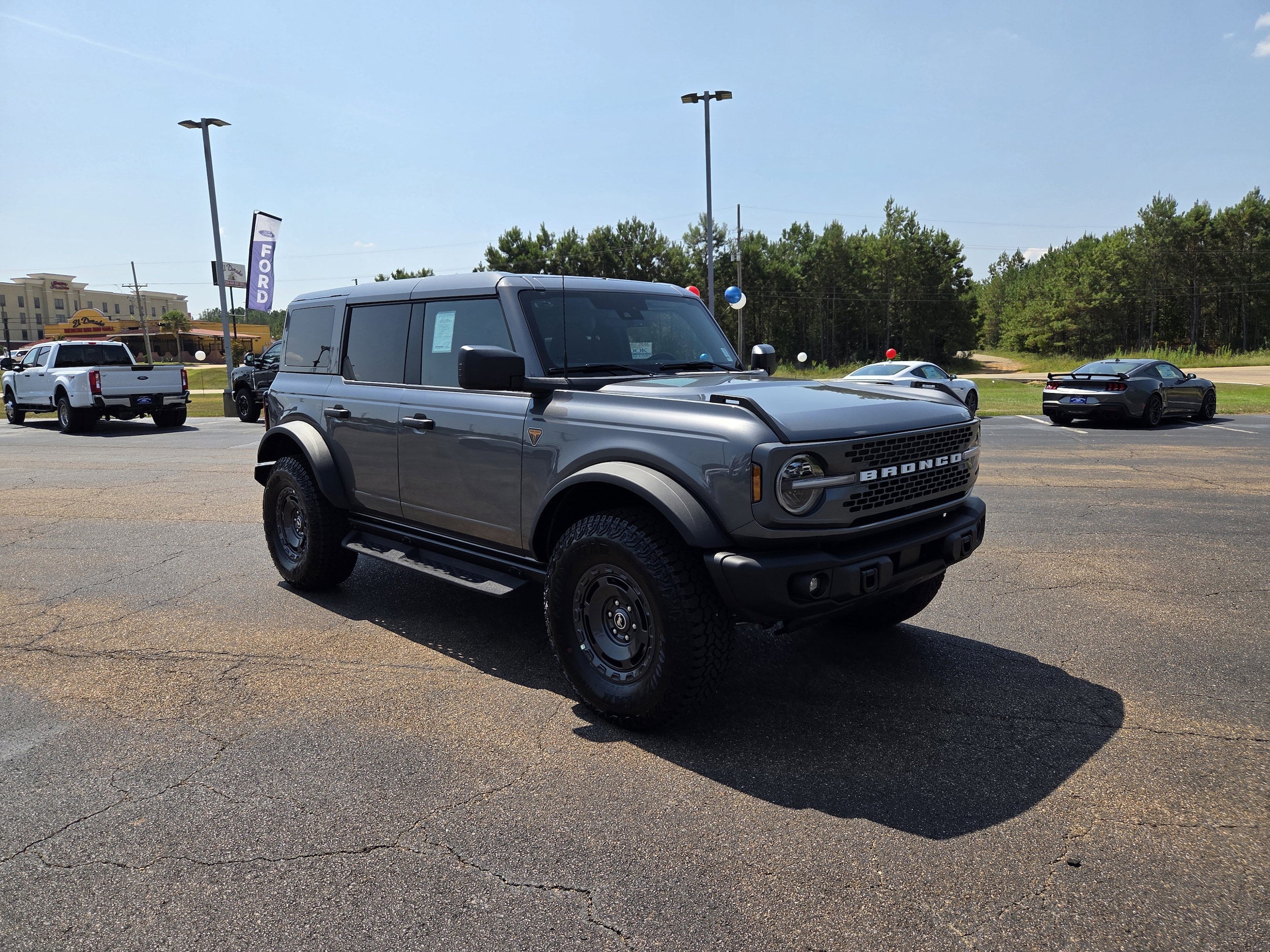 2025 Ford Bronco 4-Door Badlands - Photo 10
