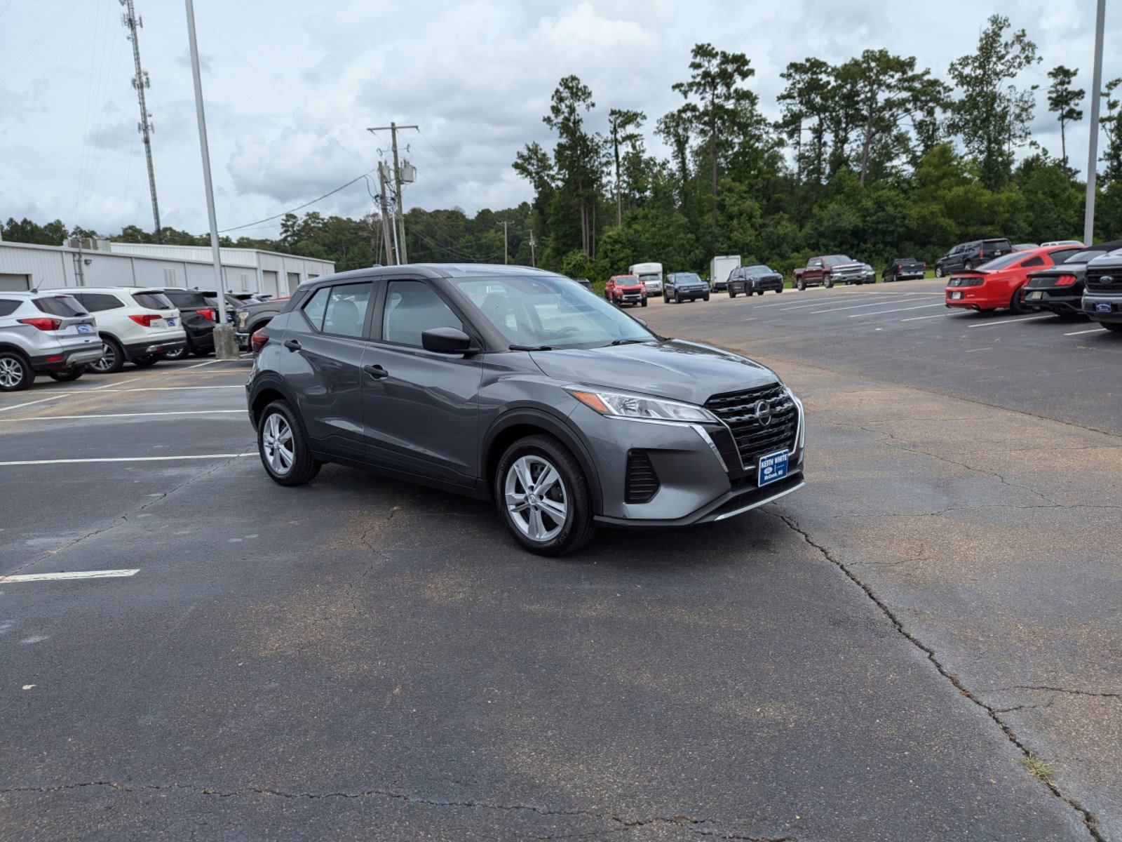 Used 2021 Nissan Kicks S with VIN 3N1CP5BV3ML498642 for sale in Mccomb, MS