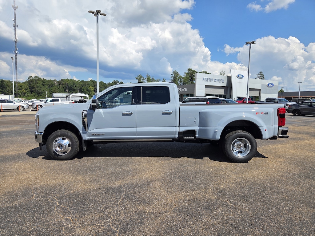 New 2026 Ford F-350 King Ranch Truck Crew Cab