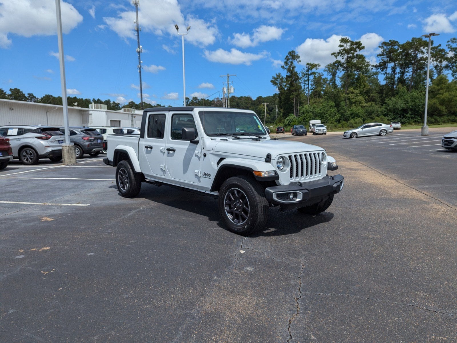 Used 2023 Jeep Gladiator Overland with VIN 1C6HJTFG6PL523593 for sale in Mccomb, MS