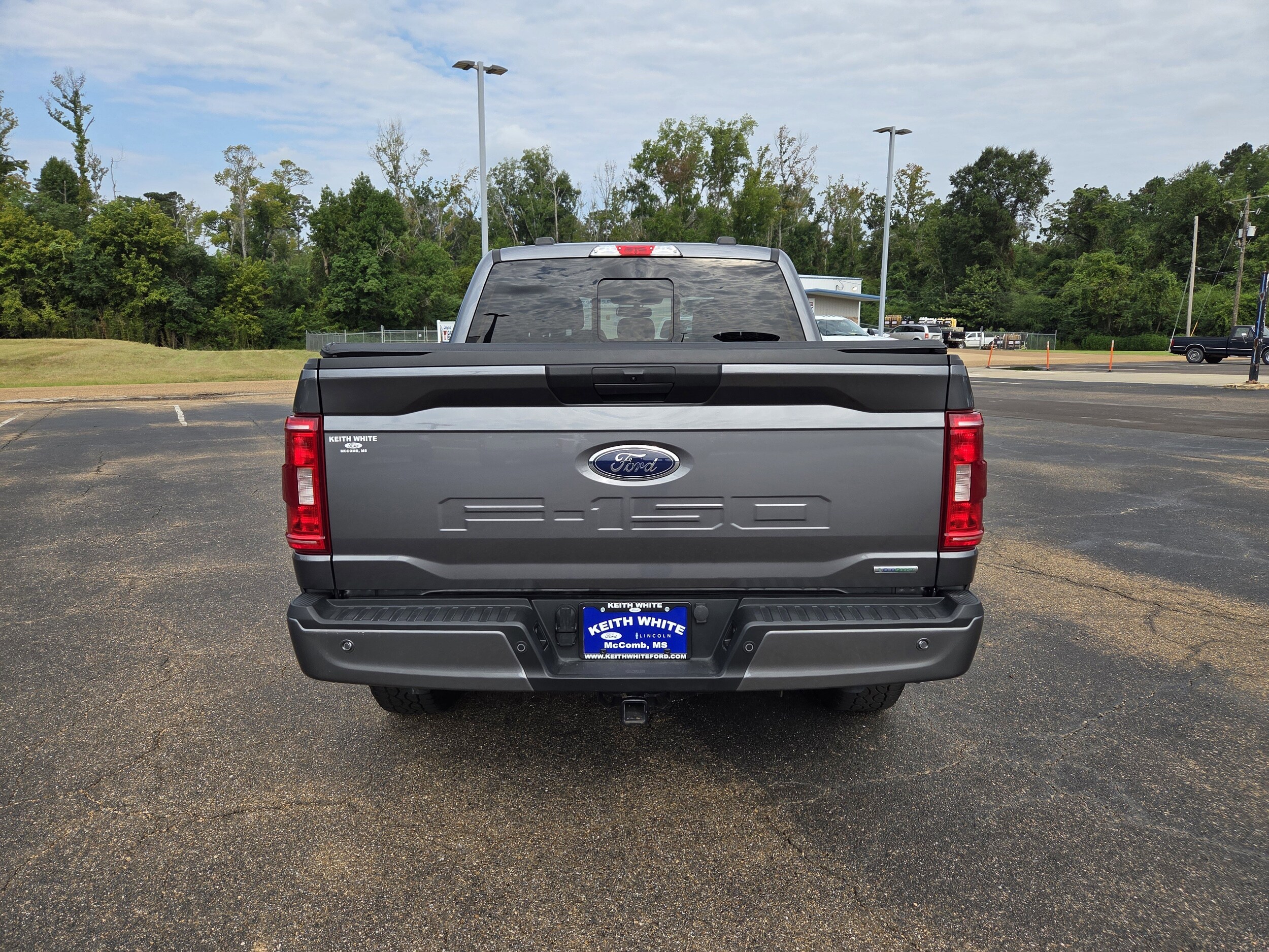 2022 Ford F-150 XLT photo 3