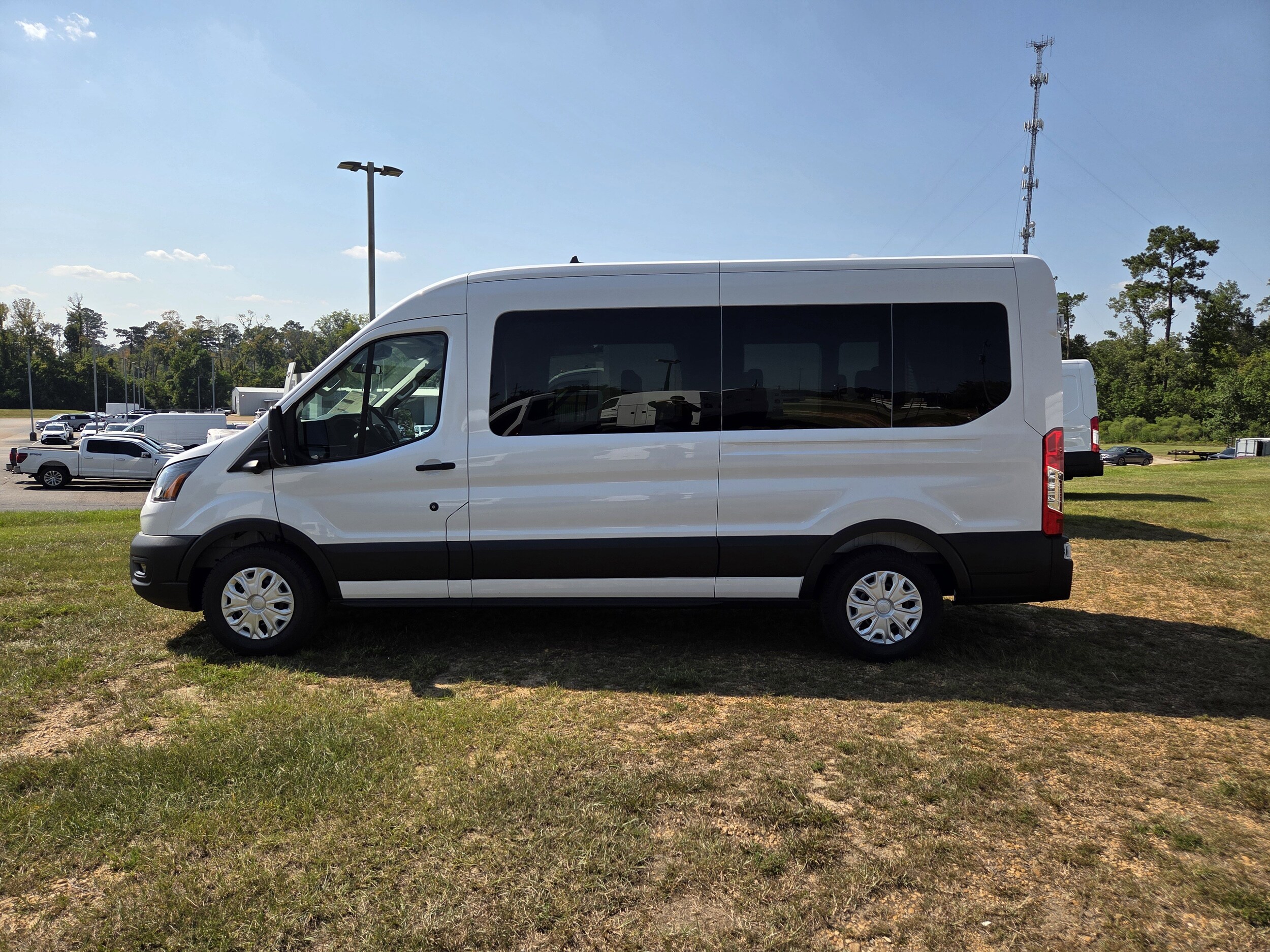 2025 Ford Transit photo 2