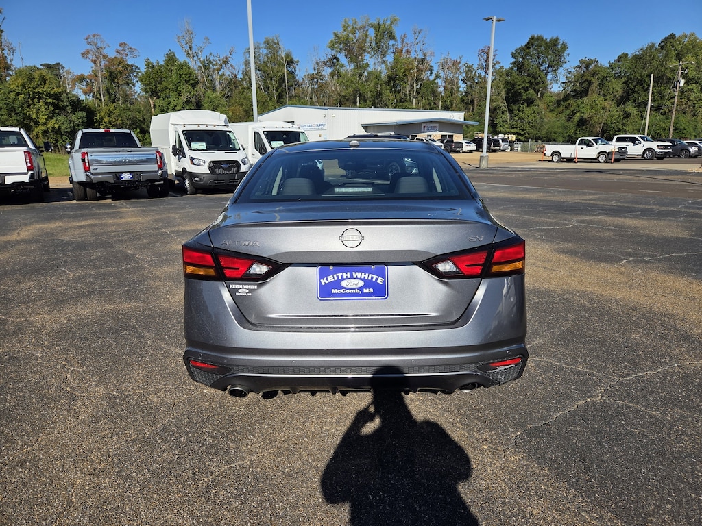 Used 2024 Nissan Altima 2.5 SV Sedan