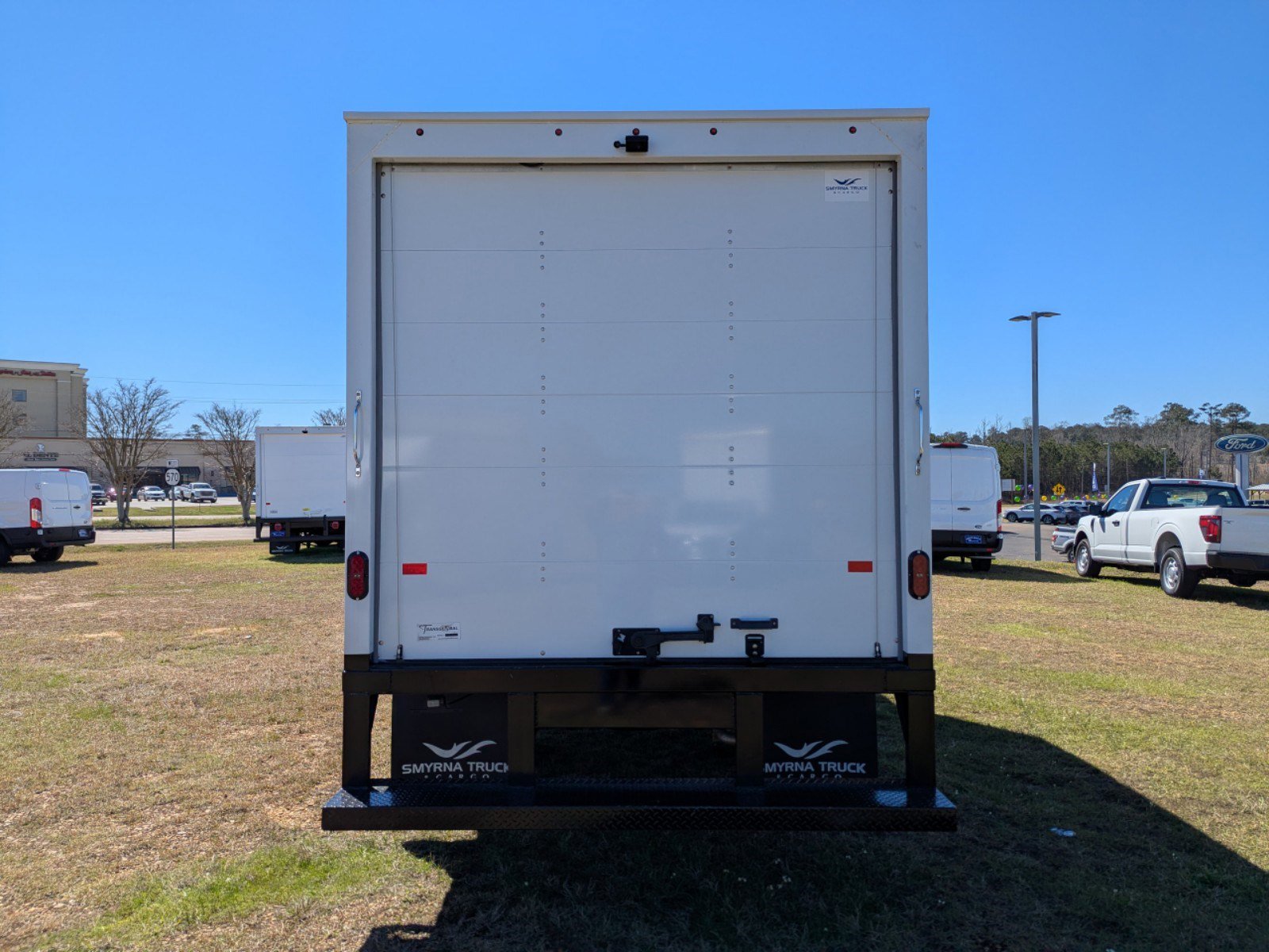 2024 Ford Transit photo 4