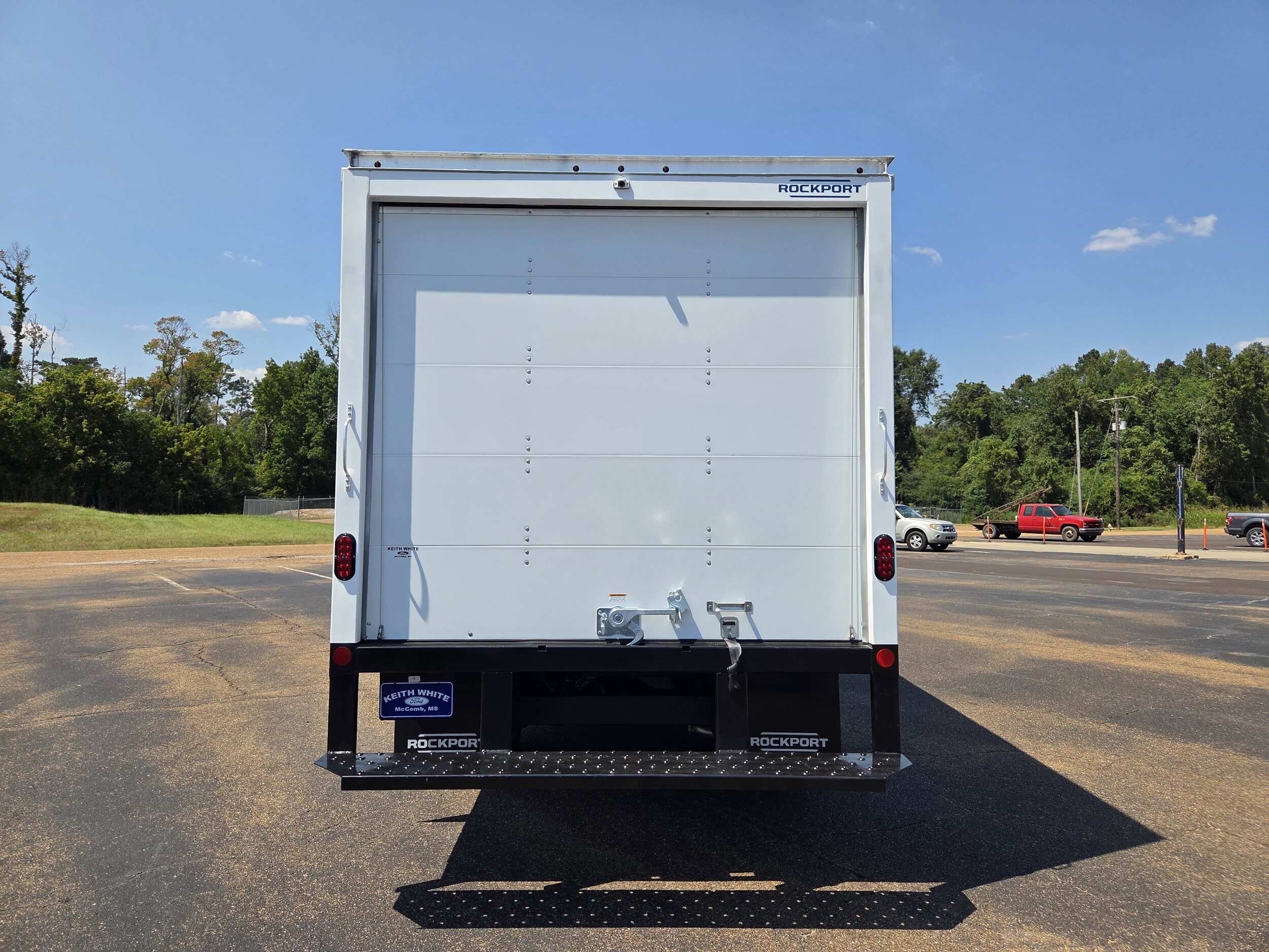 2024 Ford Transit photo 4