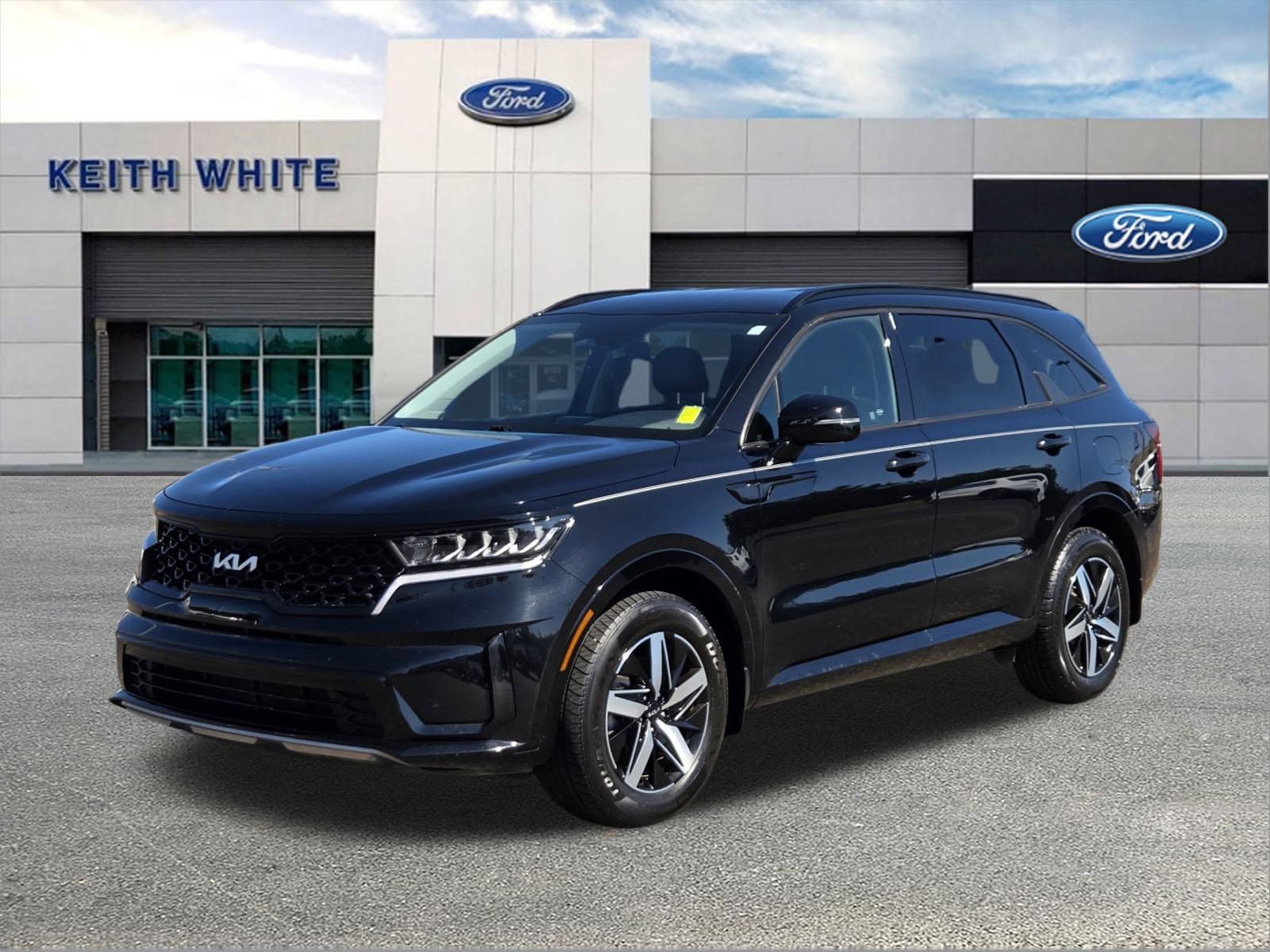 2023 Kia Sorento S's photo