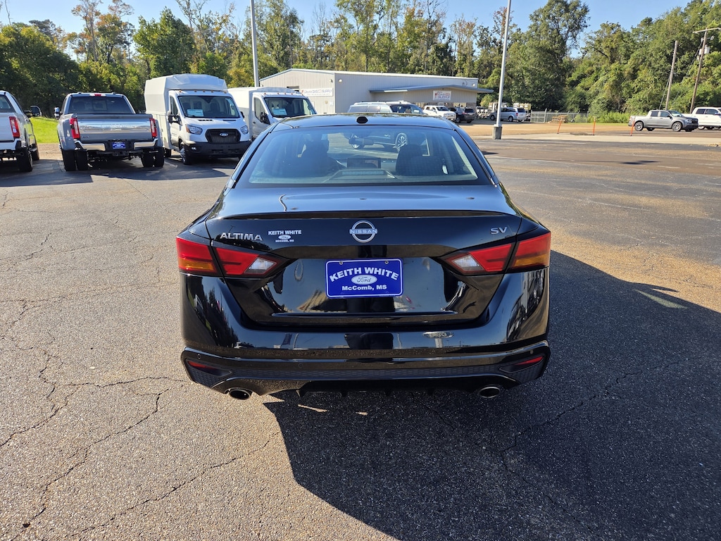 Used 2024 Nissan Altima 2.5 SV Sedan