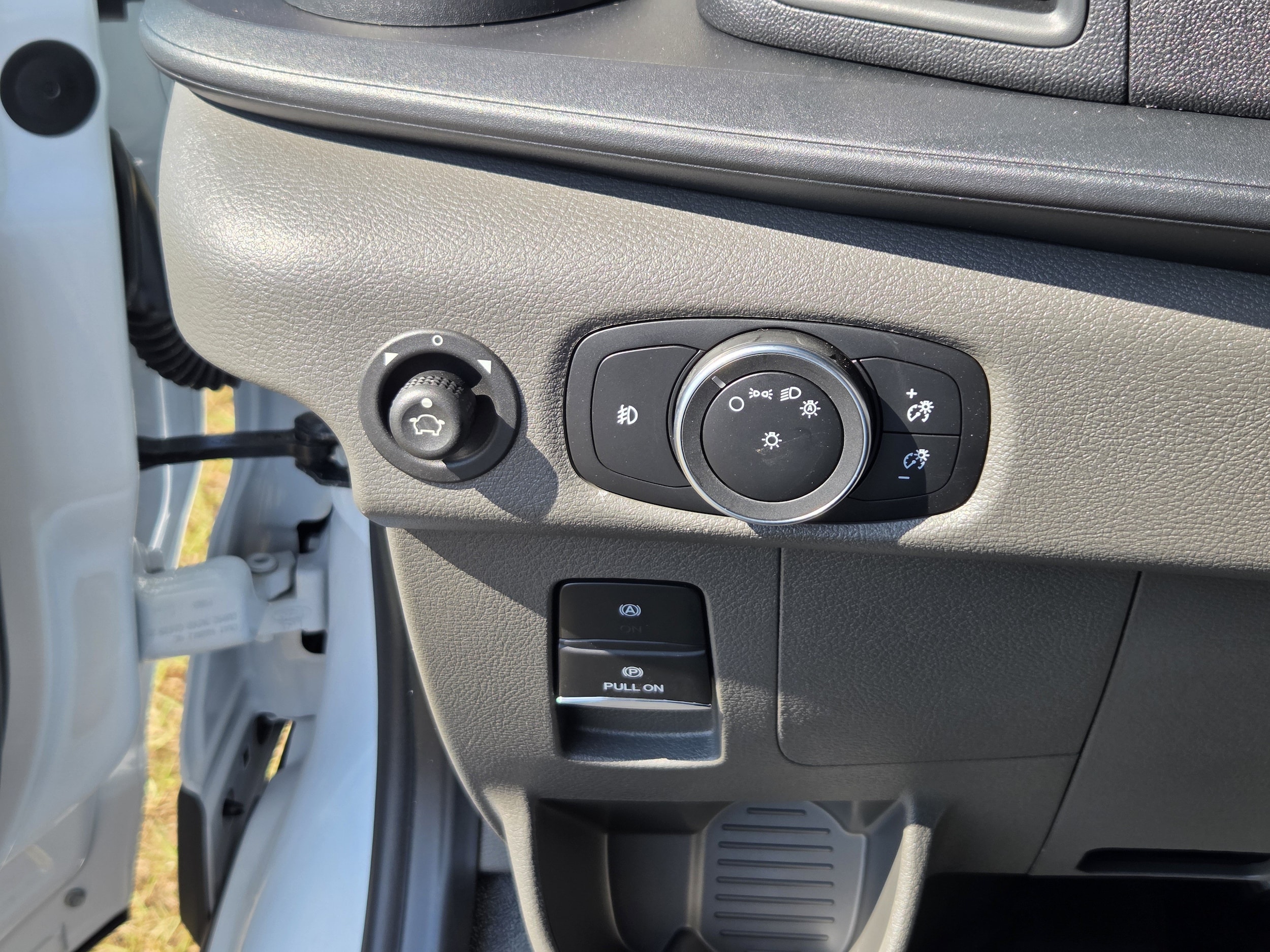 2025 Ford Transit Passenger Van XL - Photo 21