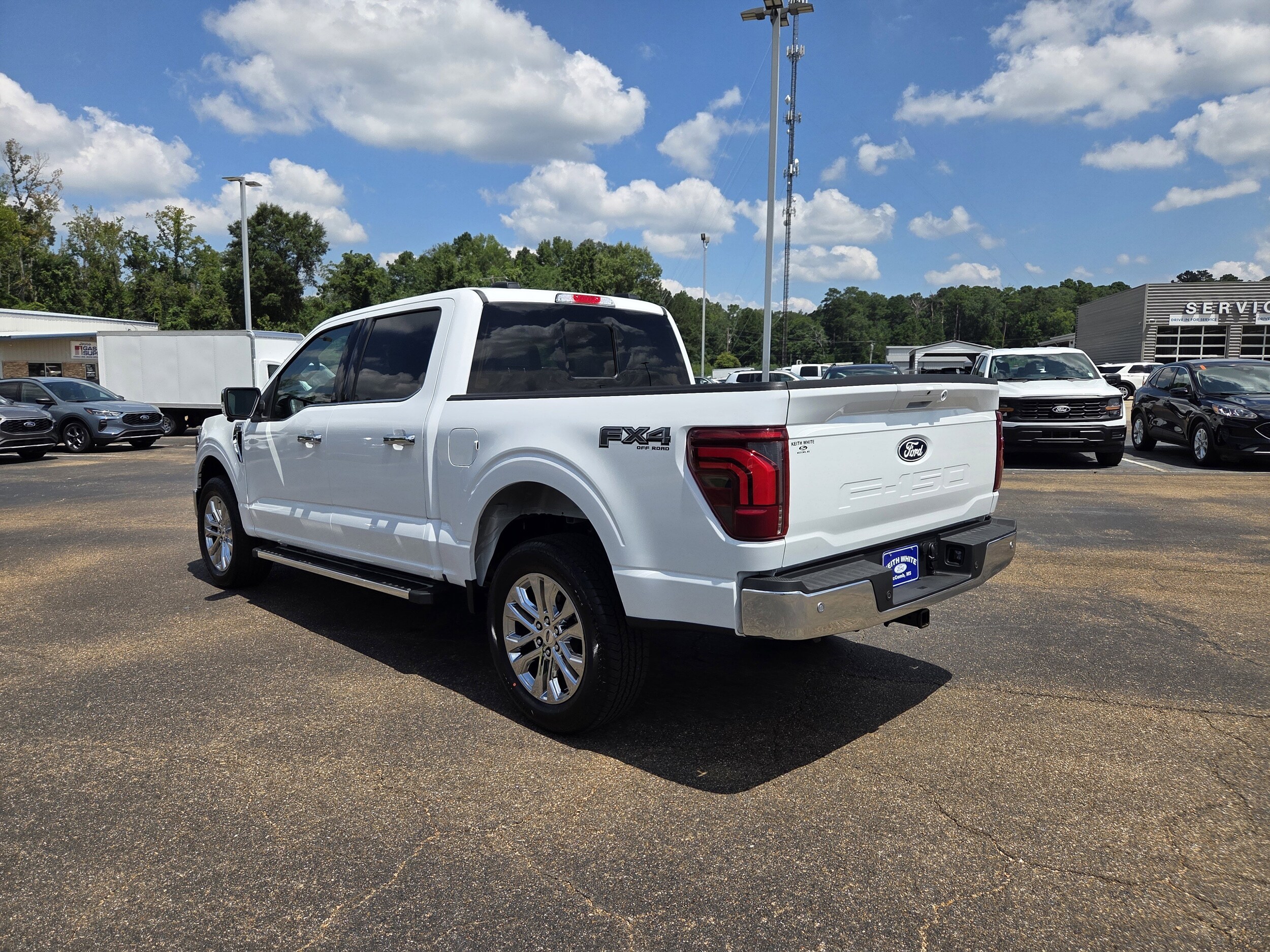 2025 Ford F-150 Lariat photo 3