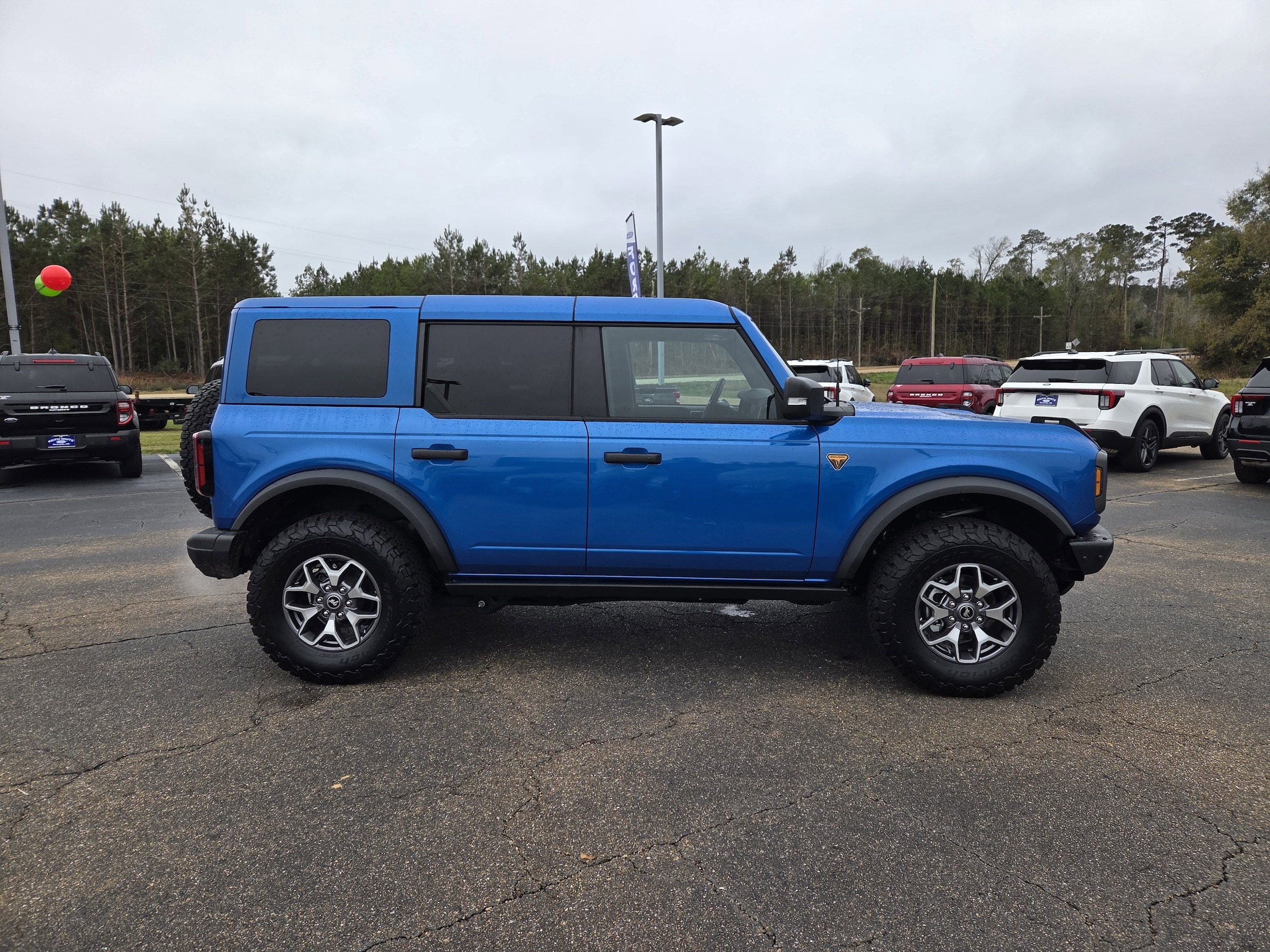 2025 Ford Bronco 4-Door Badlands - Photo 9