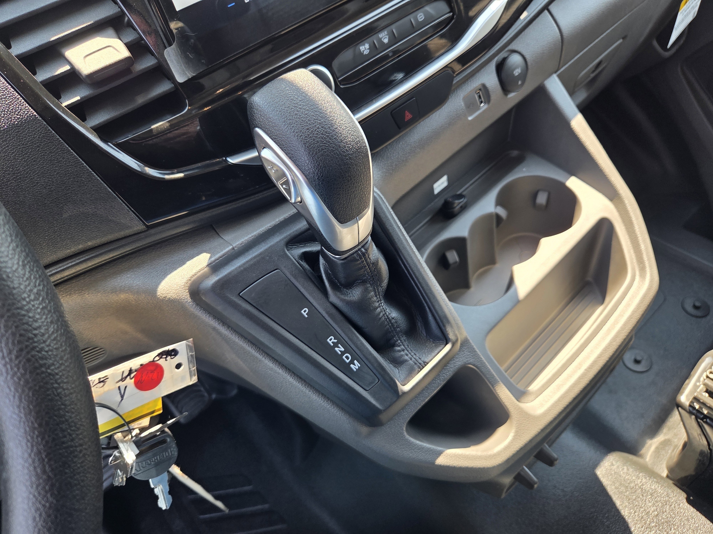 2025 Ford Transit Cutaway Base - Photo 18