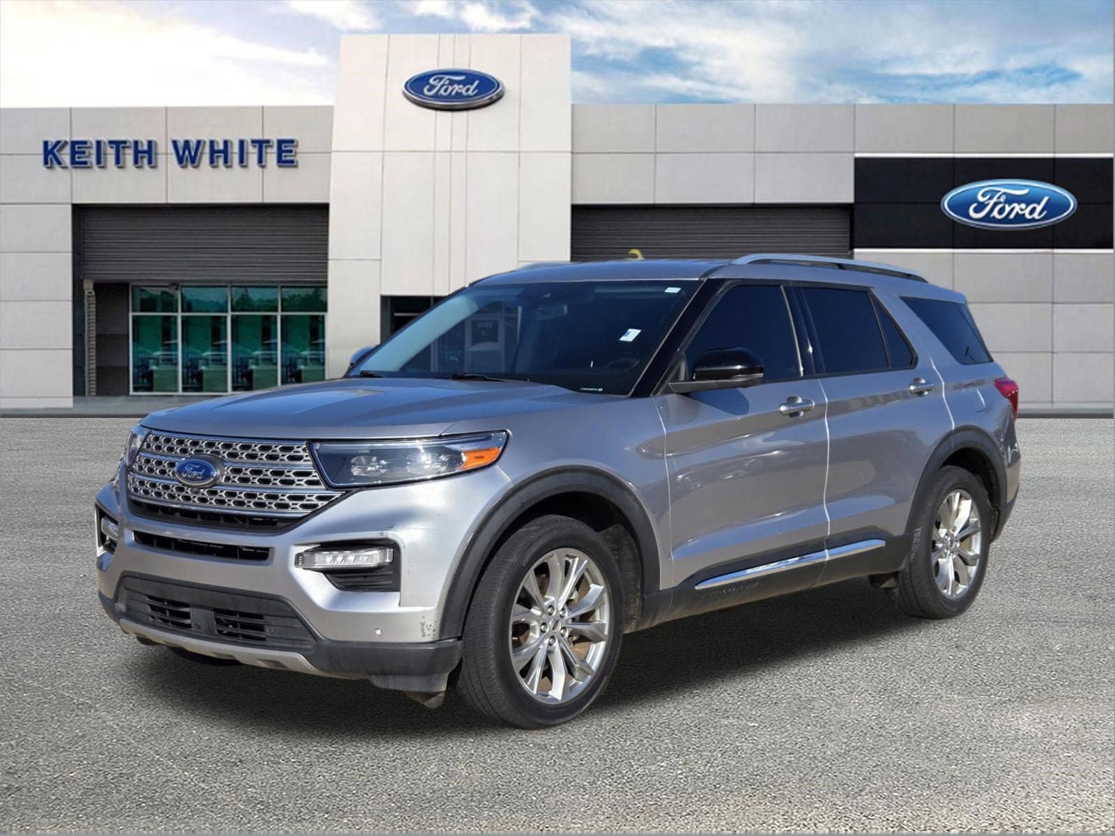 2022 Ford Explorer Limited RWD's photo