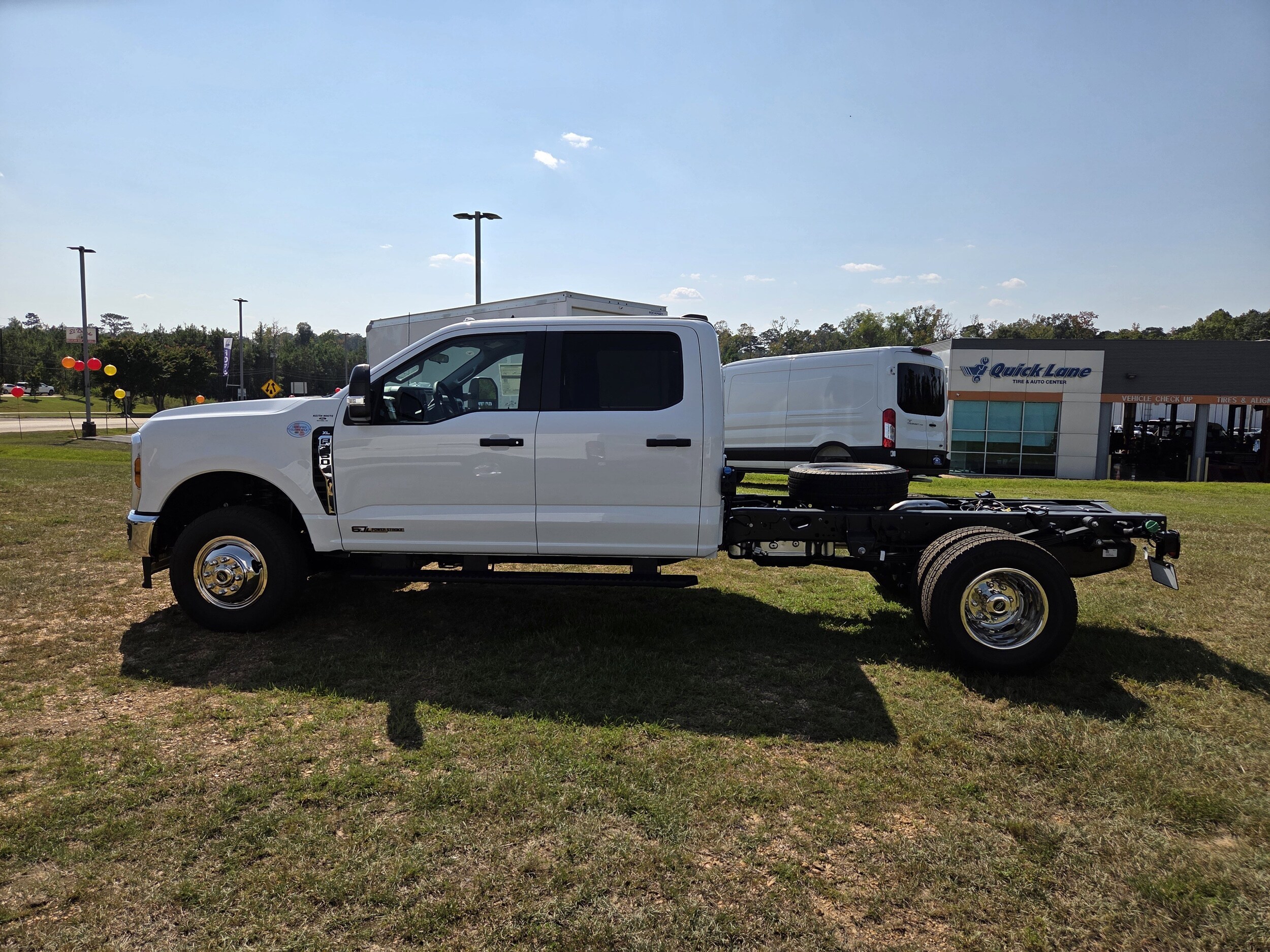 2026 Ford F-350 XL photo 2