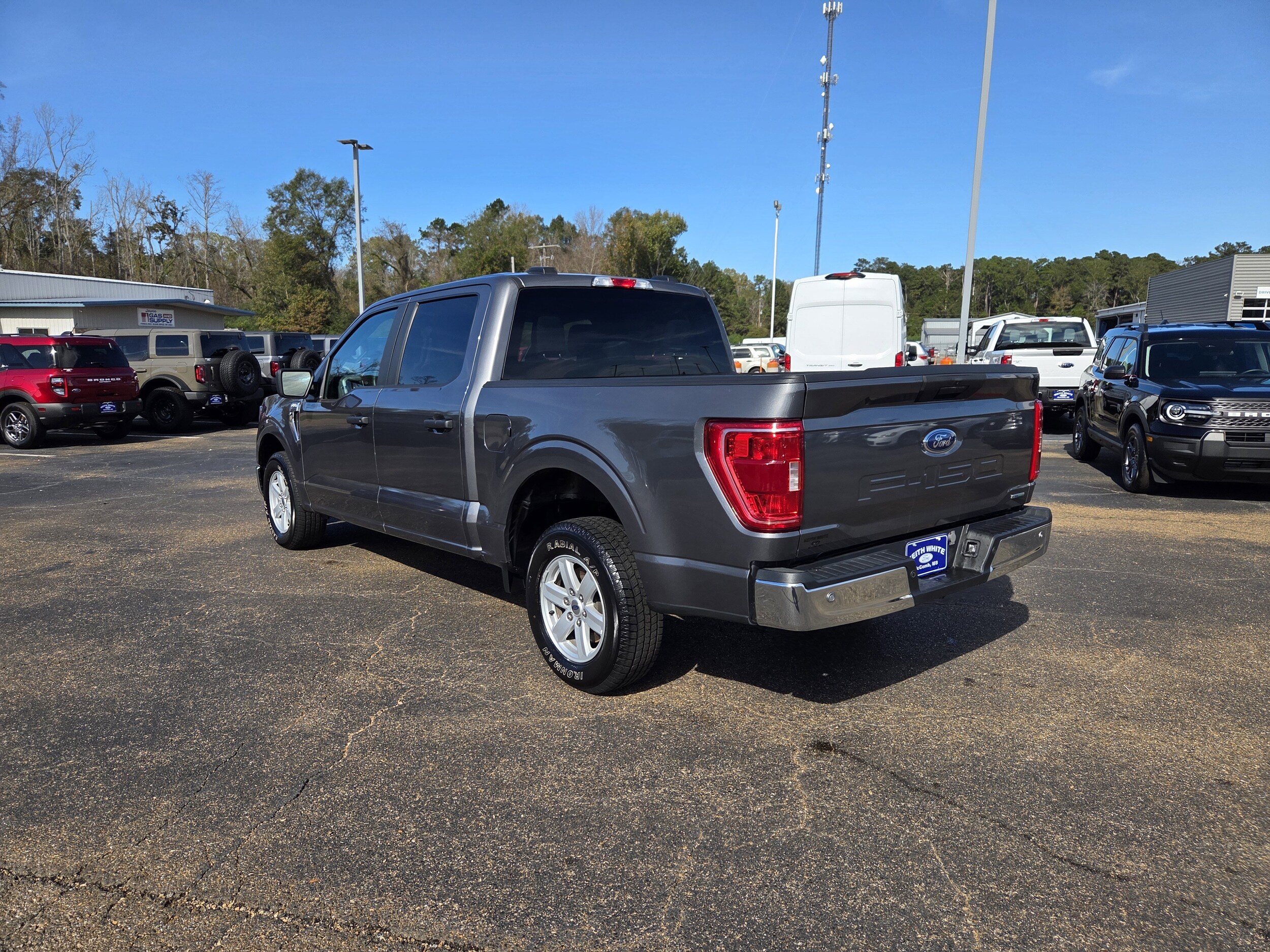 2023 Ford F-150 XLT photo 3