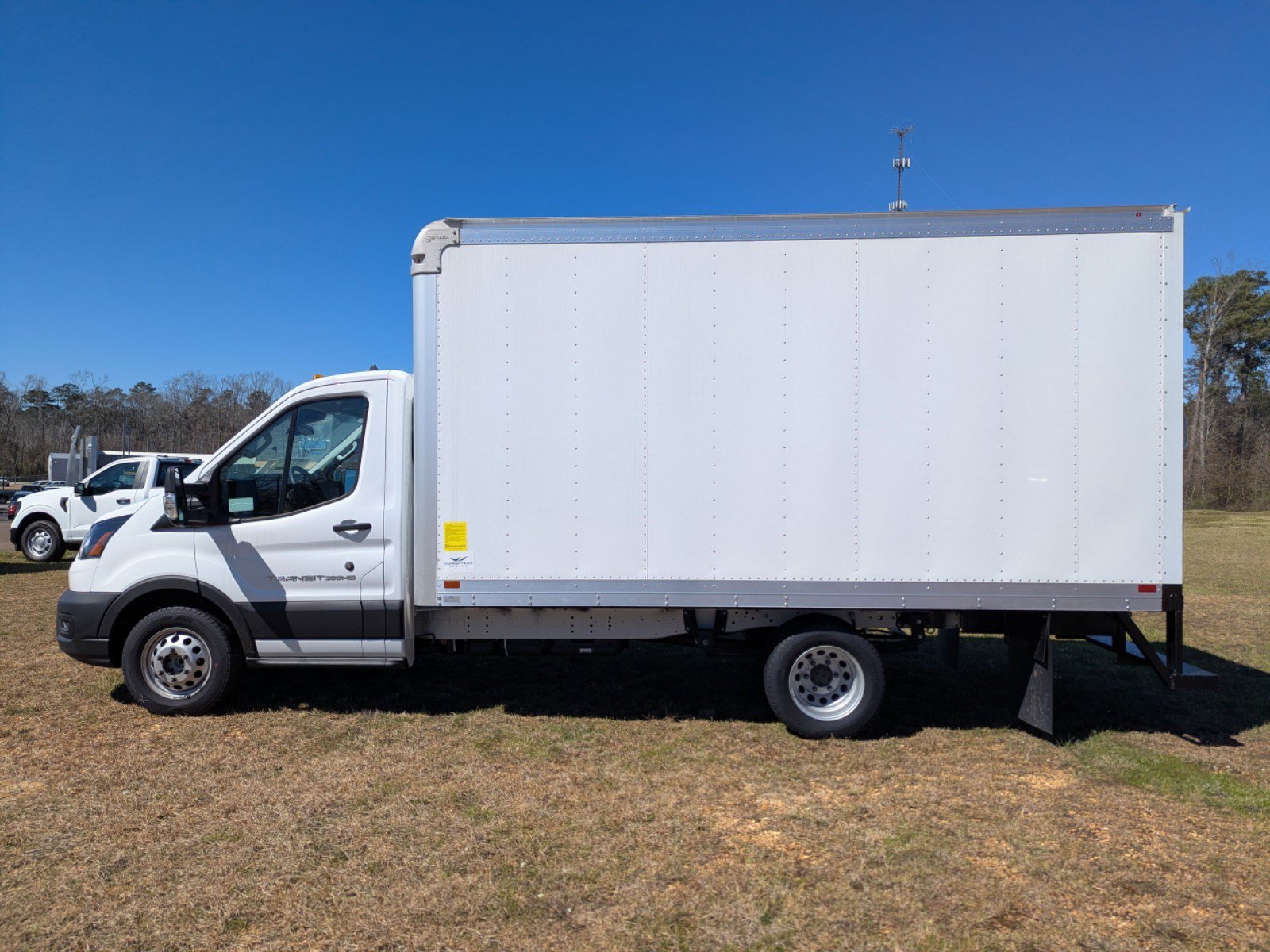 2024 Ford Transit photo 2