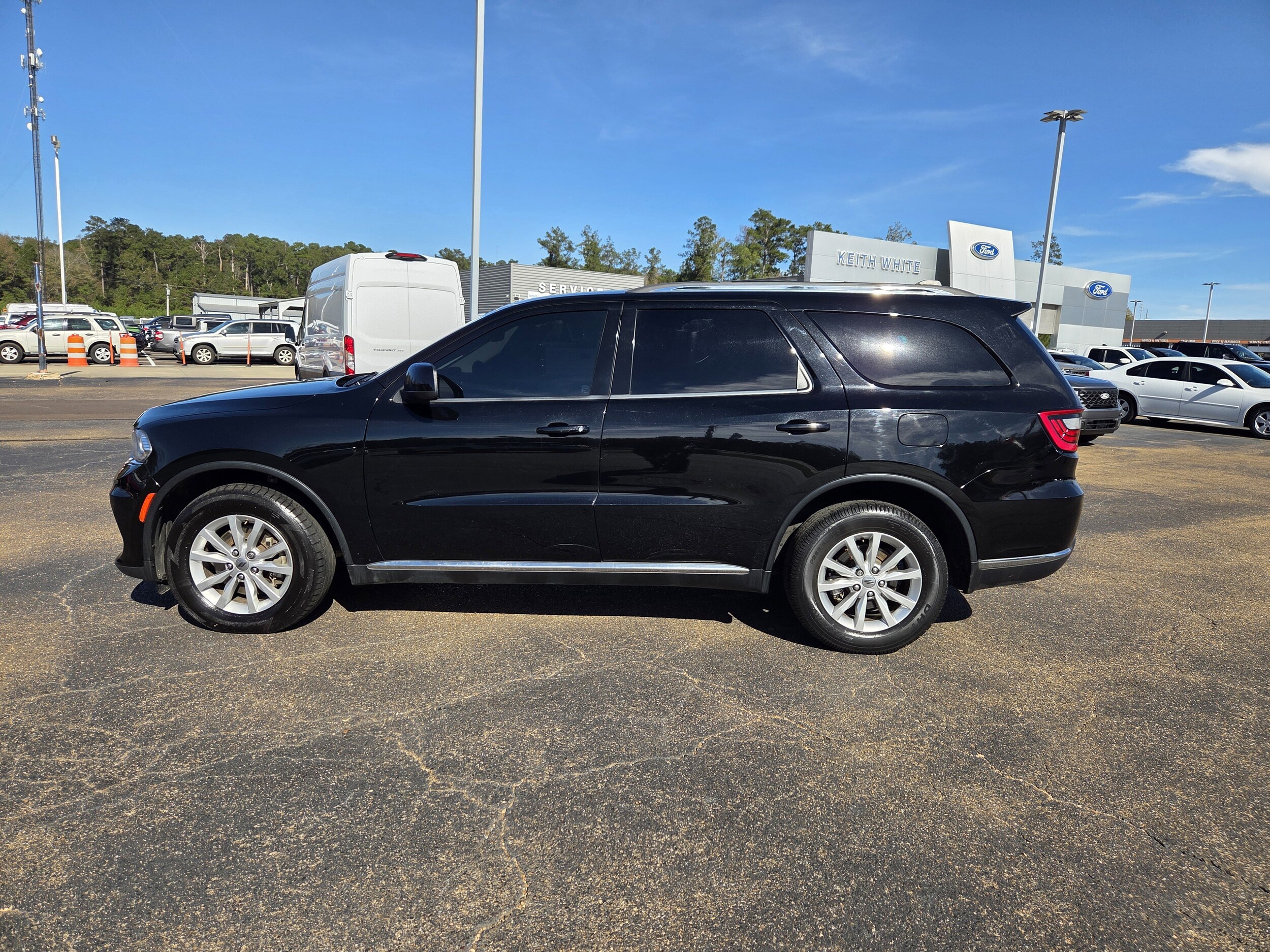 2022 Dodge Durango SXT photo 2