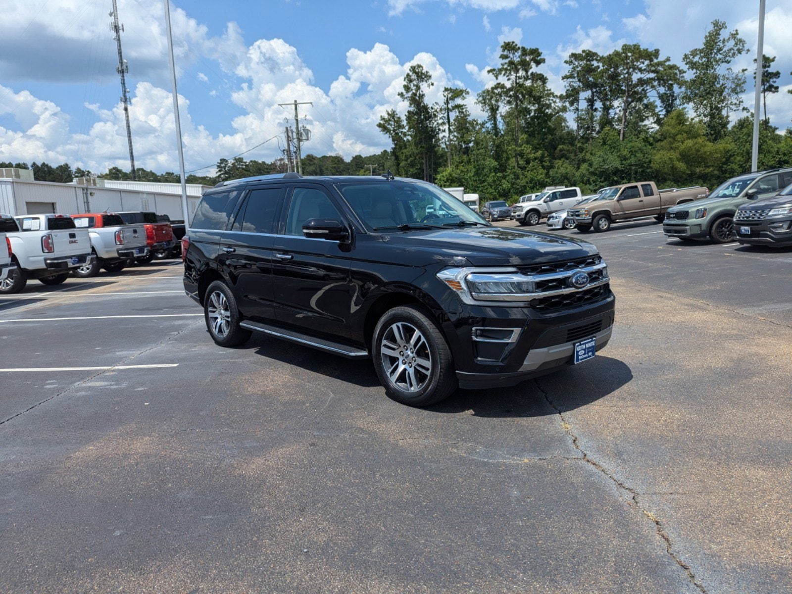 Used 2022 Ford Expedition Limited with VIN 1FMJU1KT5NEA26511 for sale in Mccomb, MS