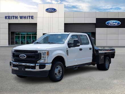 2020 Ford F-350 Chassis Truck Crew Cab