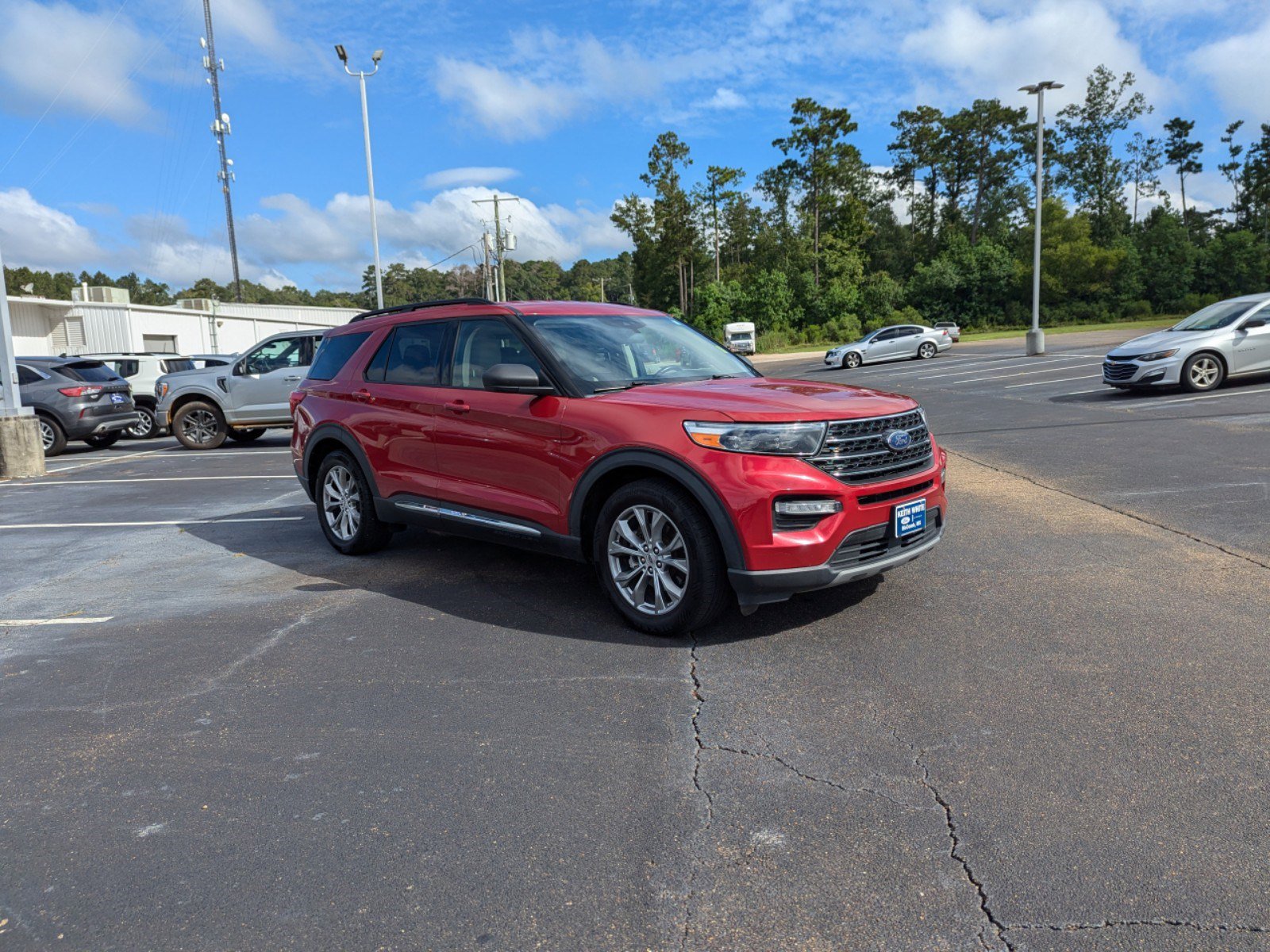 Used 2020 Ford Explorer XLT with VIN 1FMSK7DHXLGB09276 for sale in Mccomb, MS