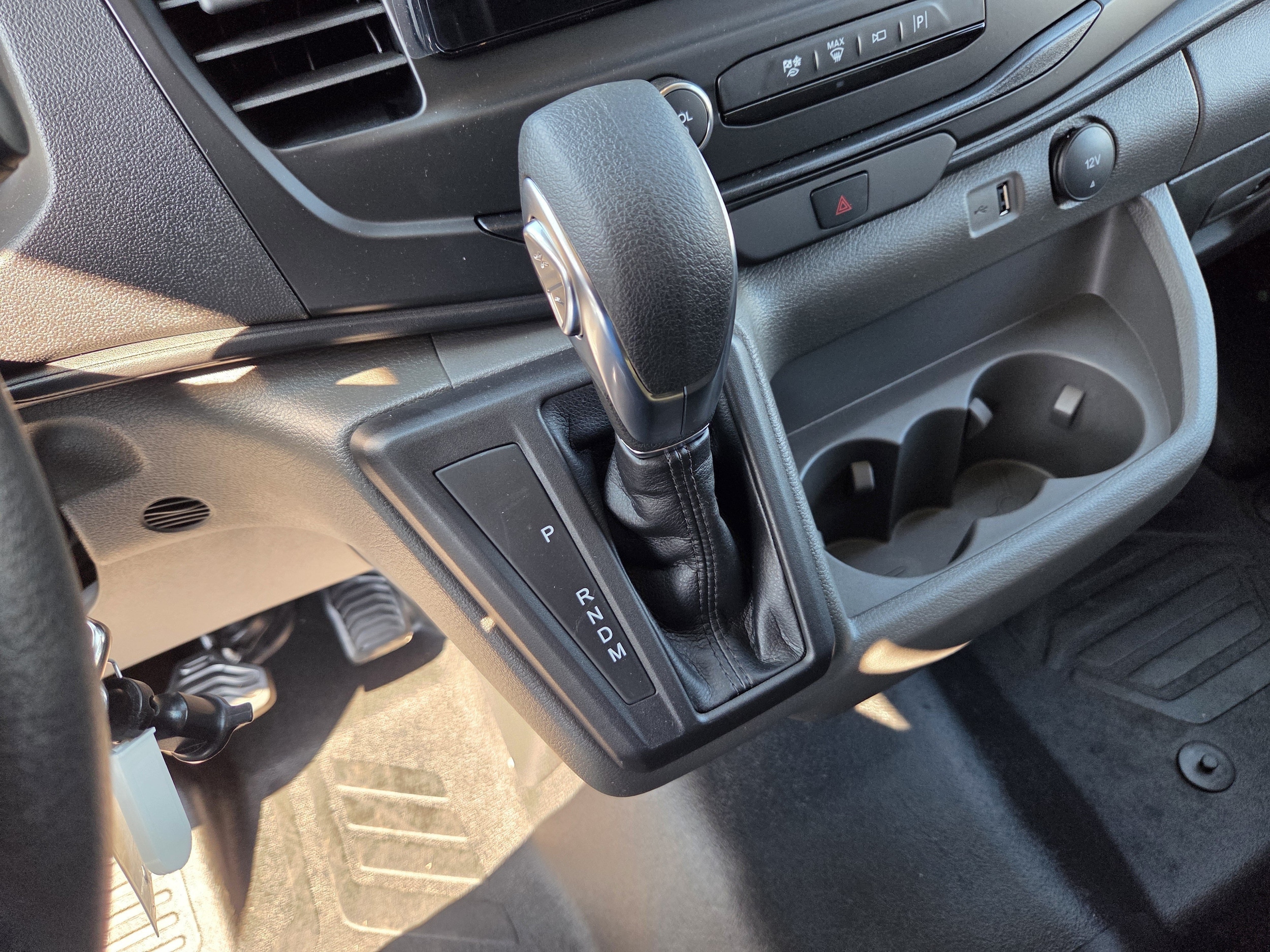 2025 Ford Transit Passenger Van XL - Photo 17