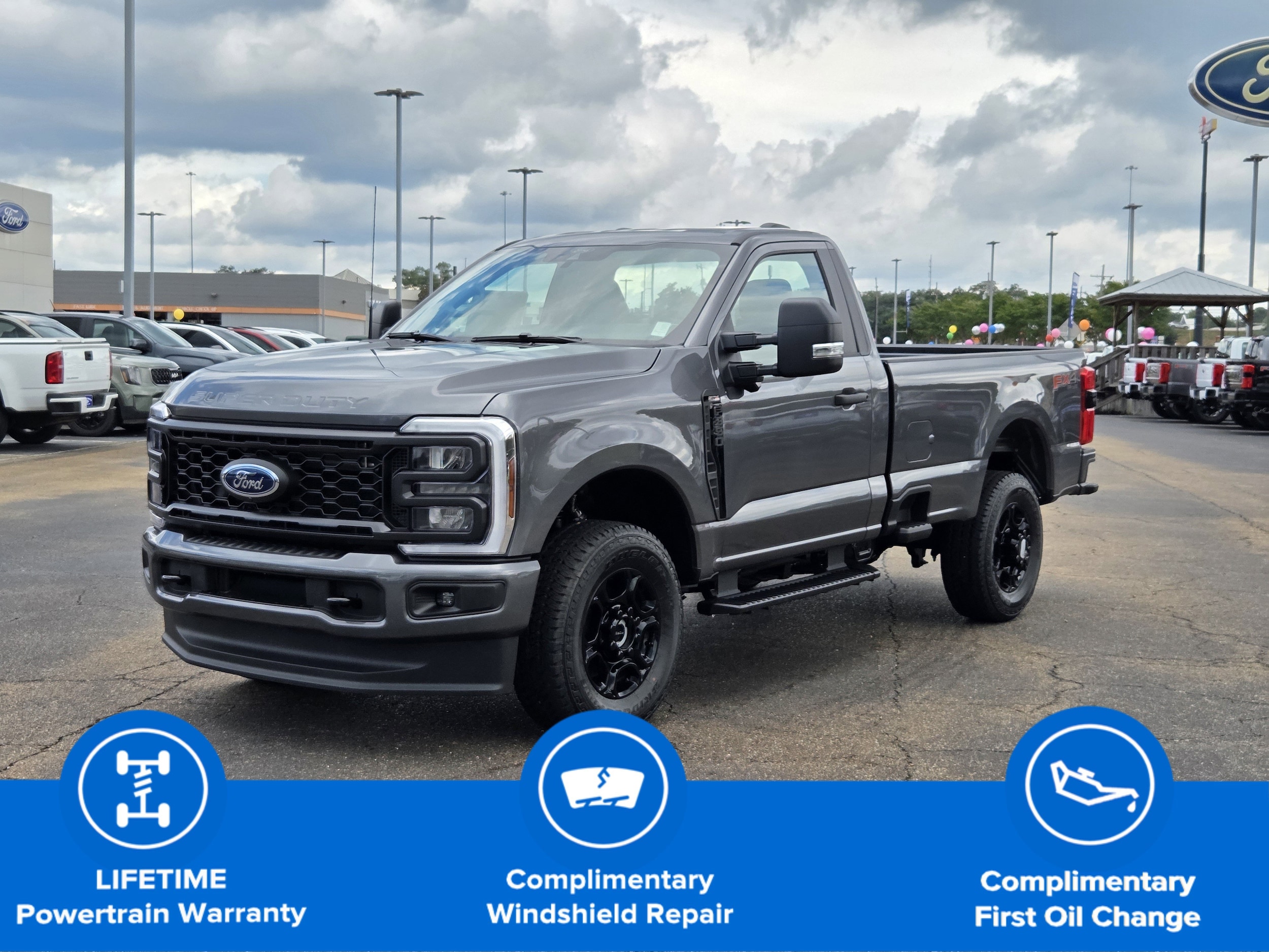 2026 Ford F-350 Super Duty XL's photo