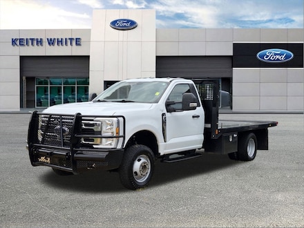 2024 Ford F-350 Chassis Truck Regular Cab