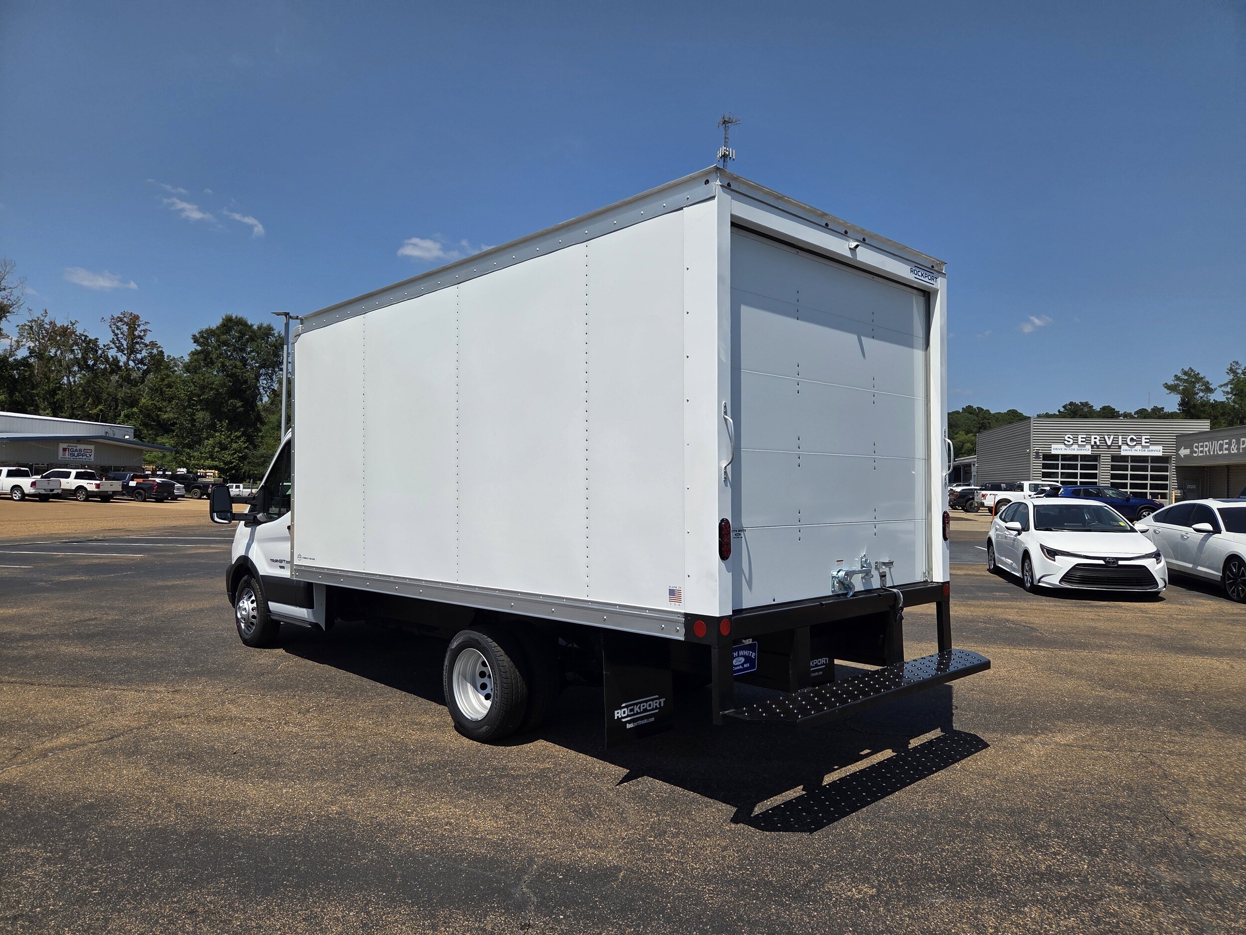 2024 Ford Transit photo 3