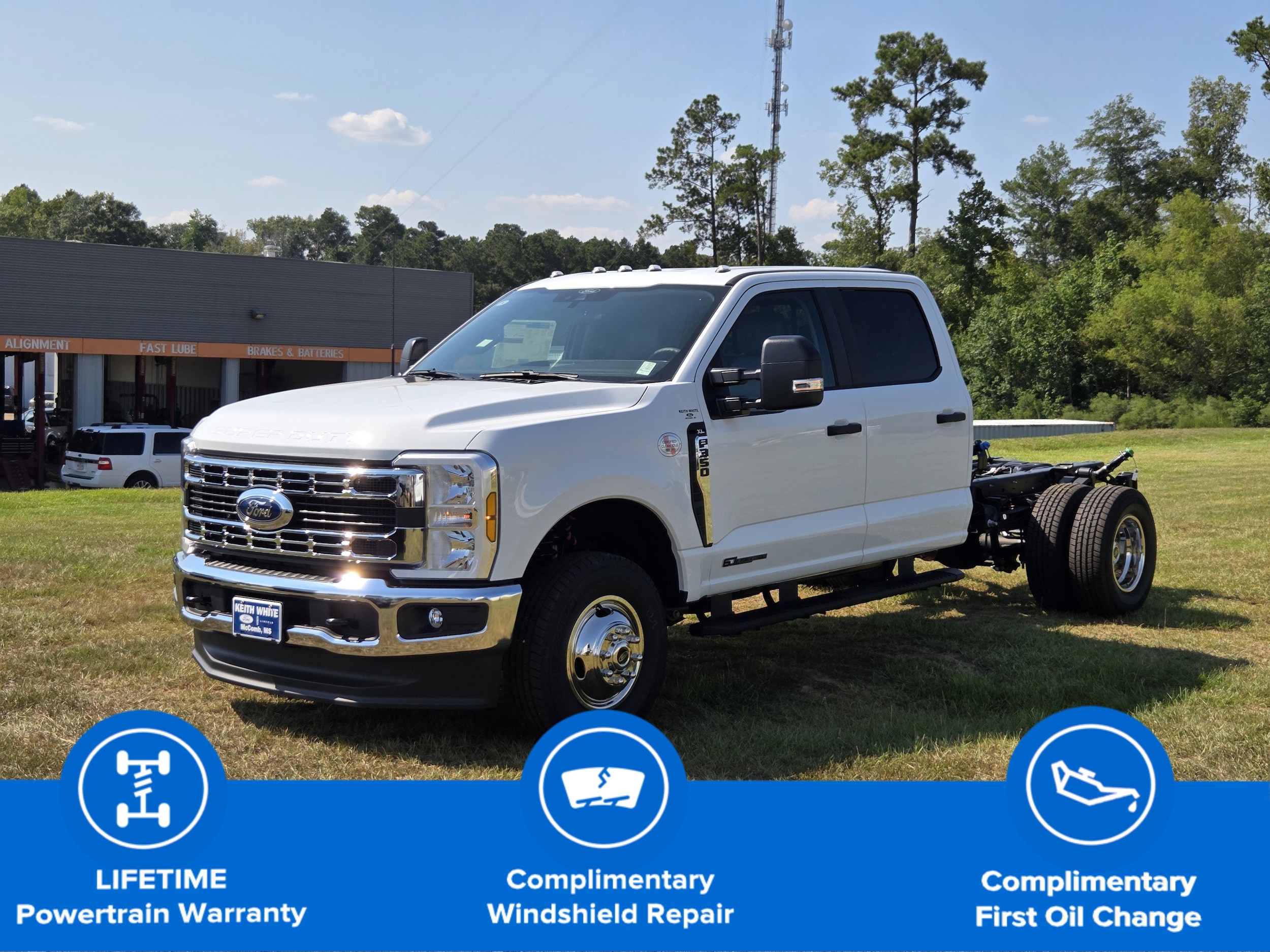 2026 Ford F-350 Super Duty Chassis Cab XL's photo