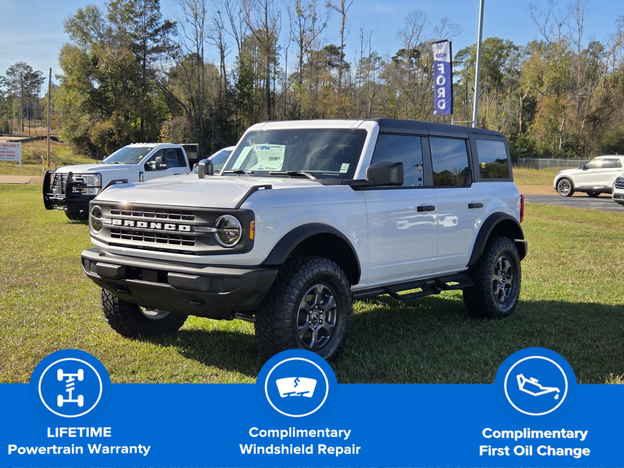 2025 Ford Bronco 4-Door Base's photo