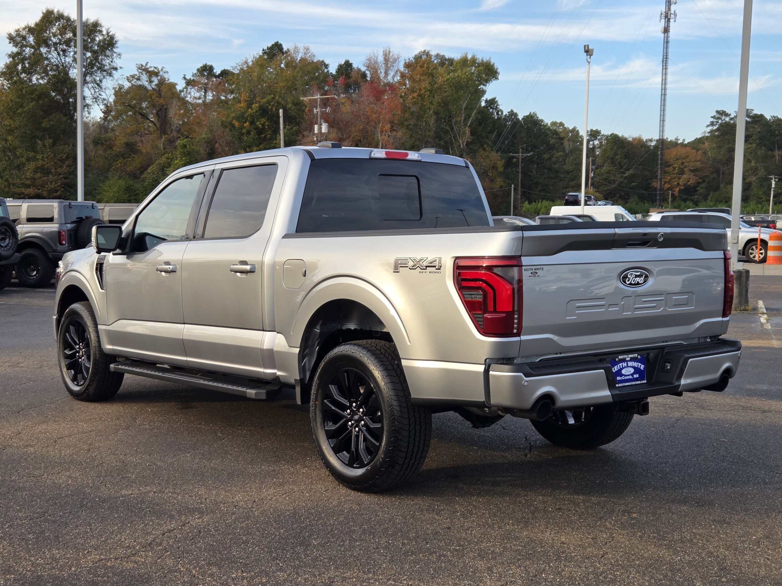 2025 Ford F-150 Lariat photo 3