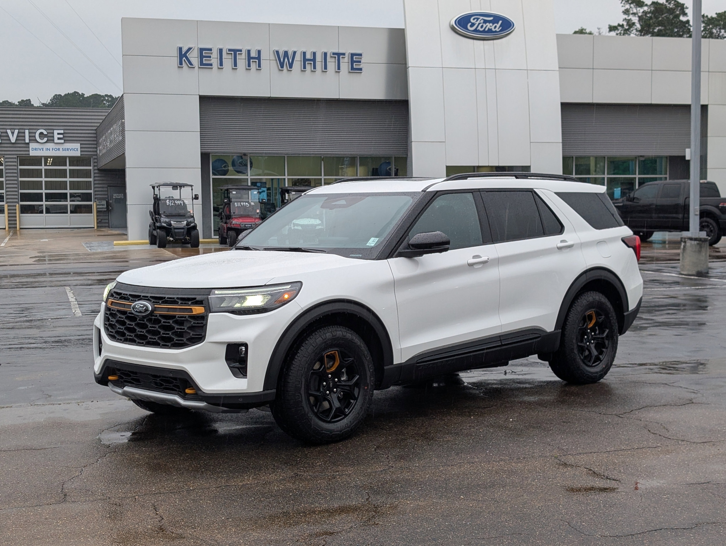 2026 Ford Explorer Tremor 4WD's photo