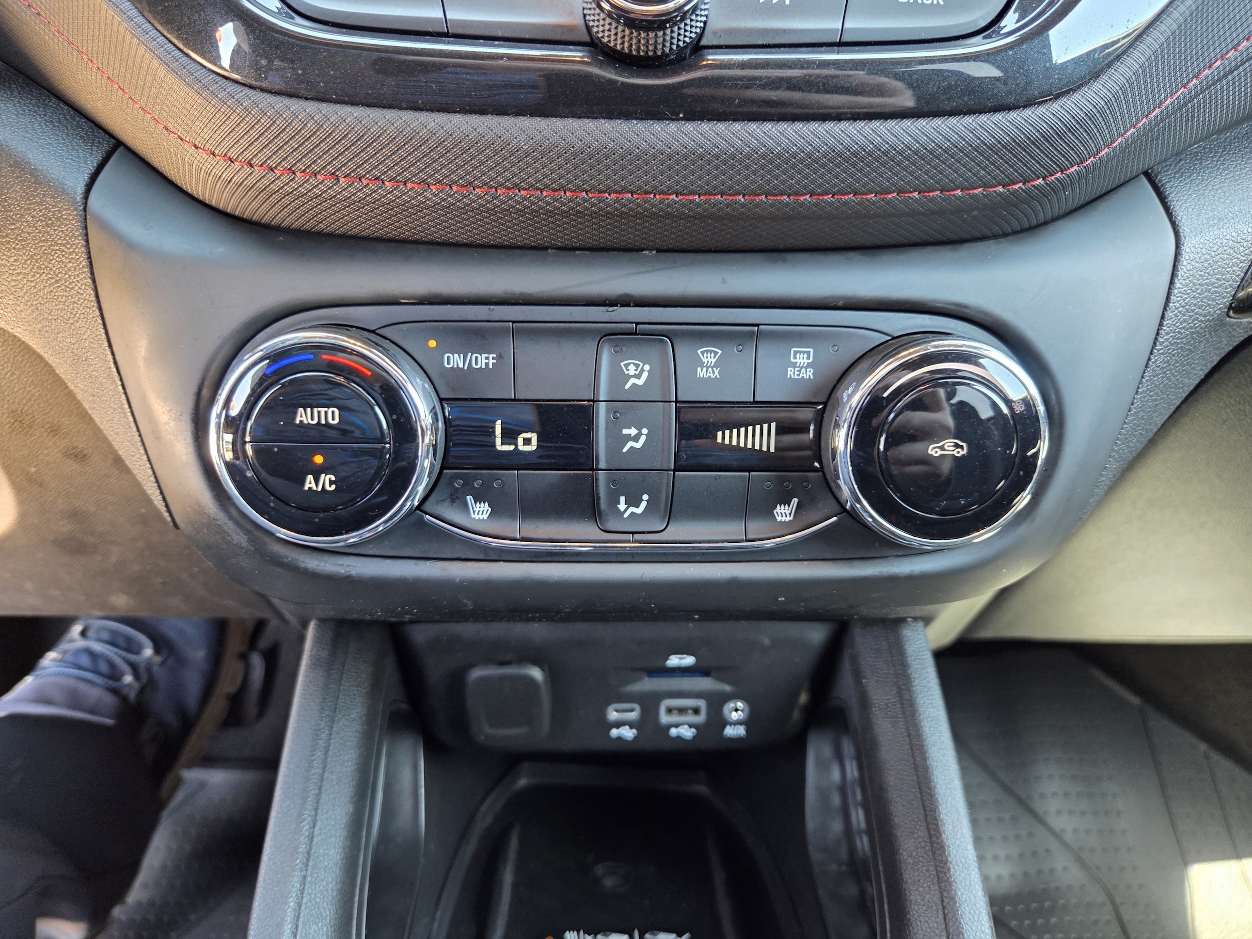 Photo 18