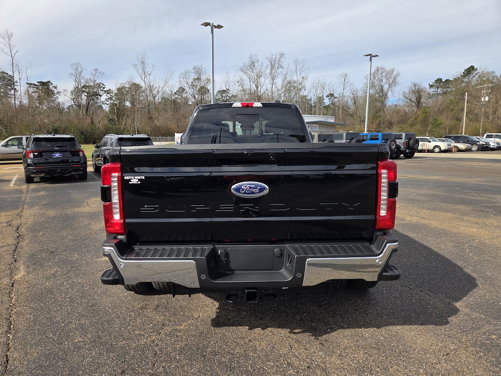 New 2026 Ford F-350 F-350 Lariat Truck Crew Cab
