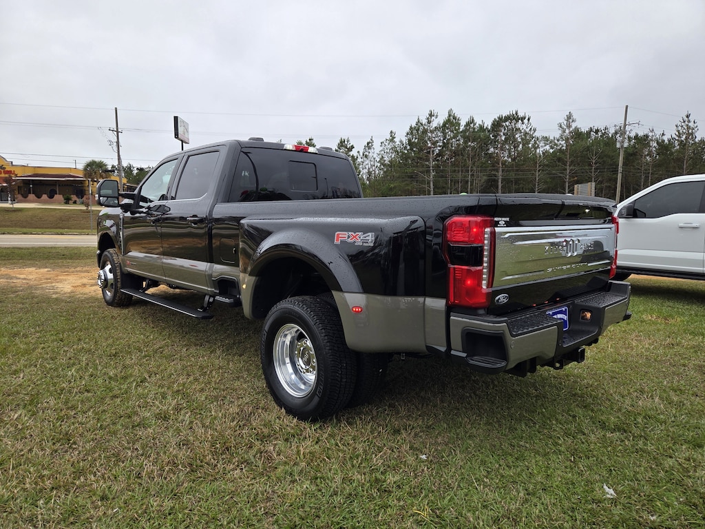 New 2026 Ford F-350 King Ranch Truck Crew Cab