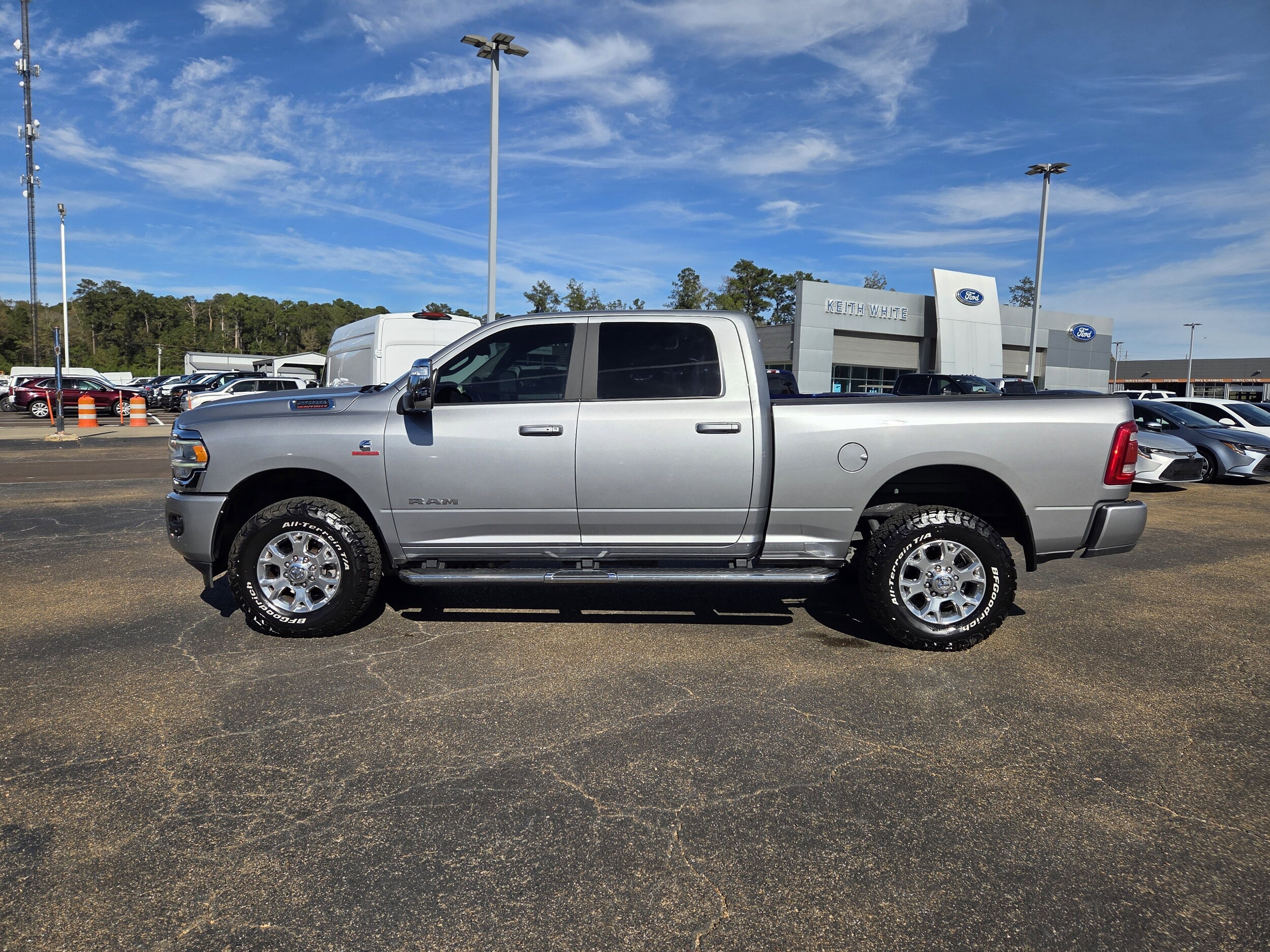 2024 Ram 2500 Laramie photo 2