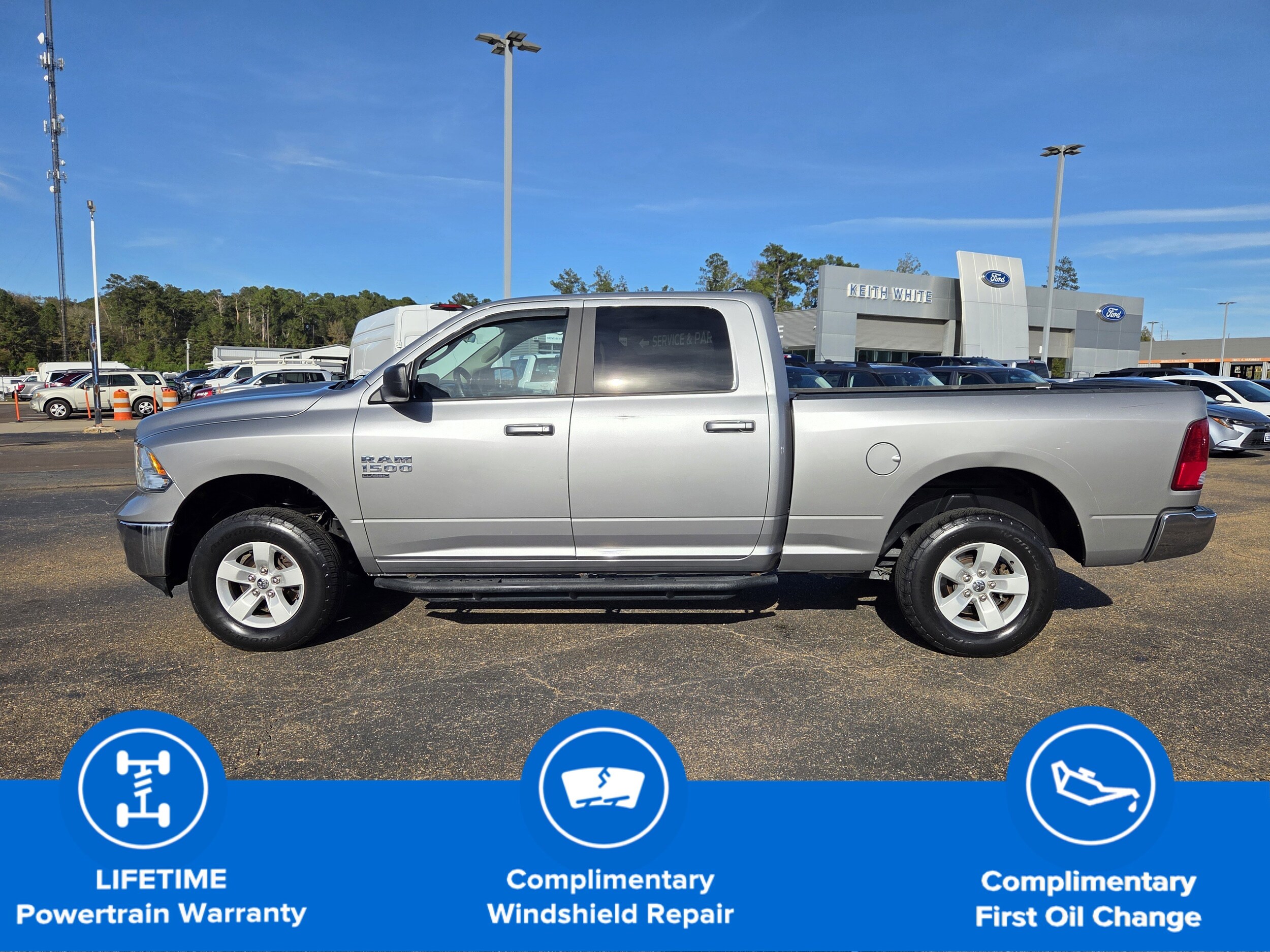 2019 Ram 1500 Classic SLT photo 2