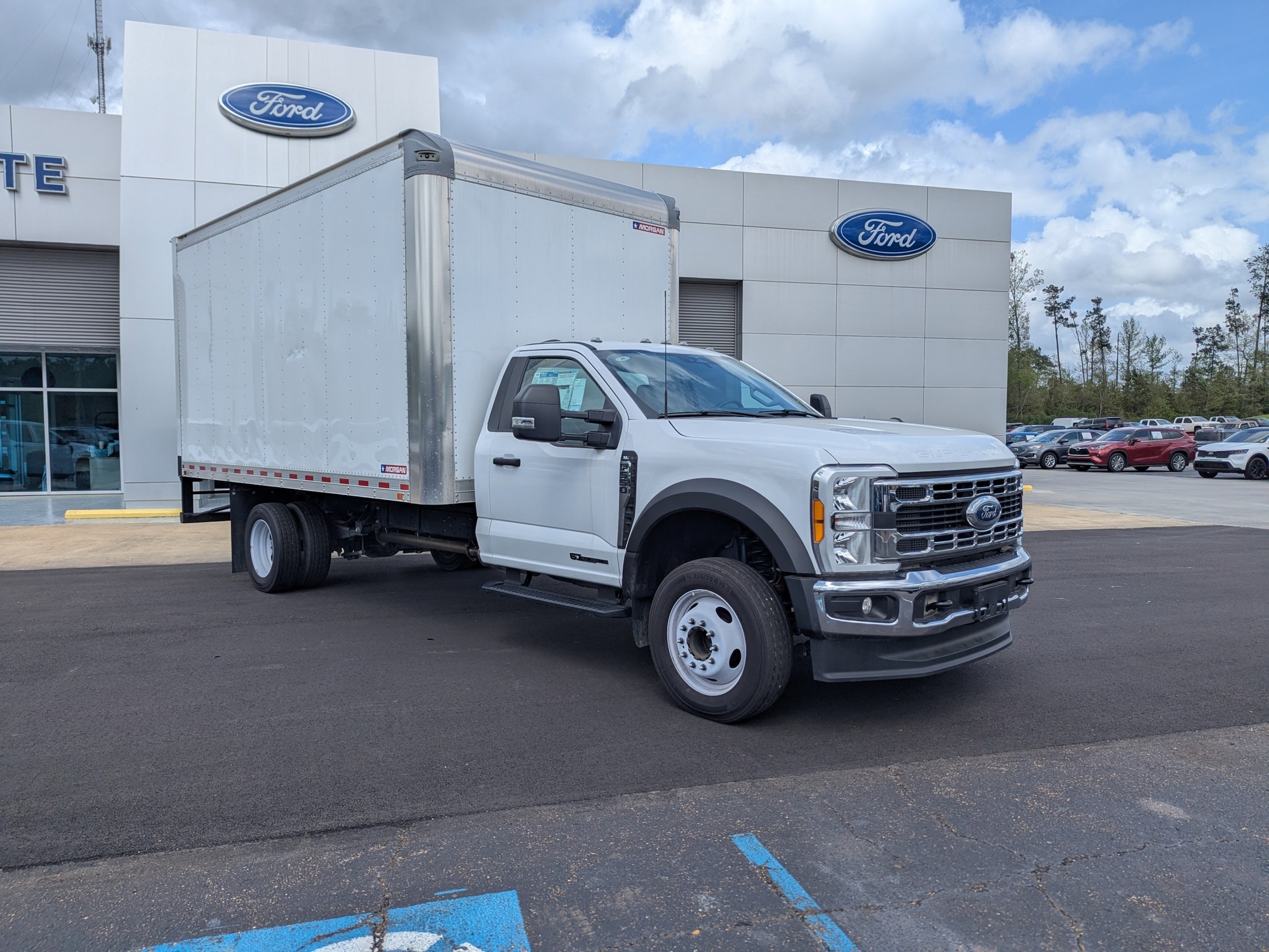 2023 Ford F-550 Super Duty Chassis Cab XL - Photo 11