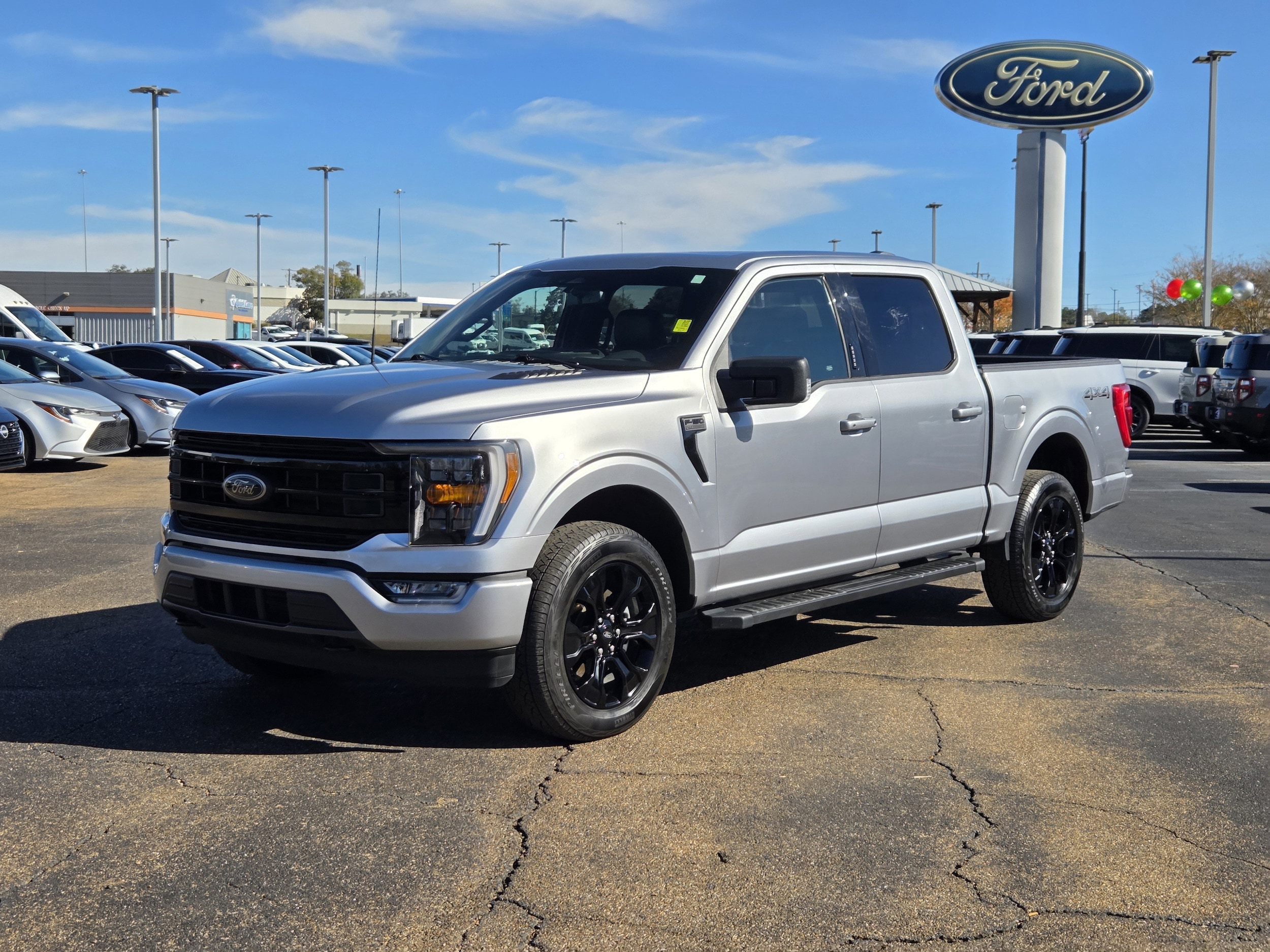 2023 Ford F-150 XLT's photo