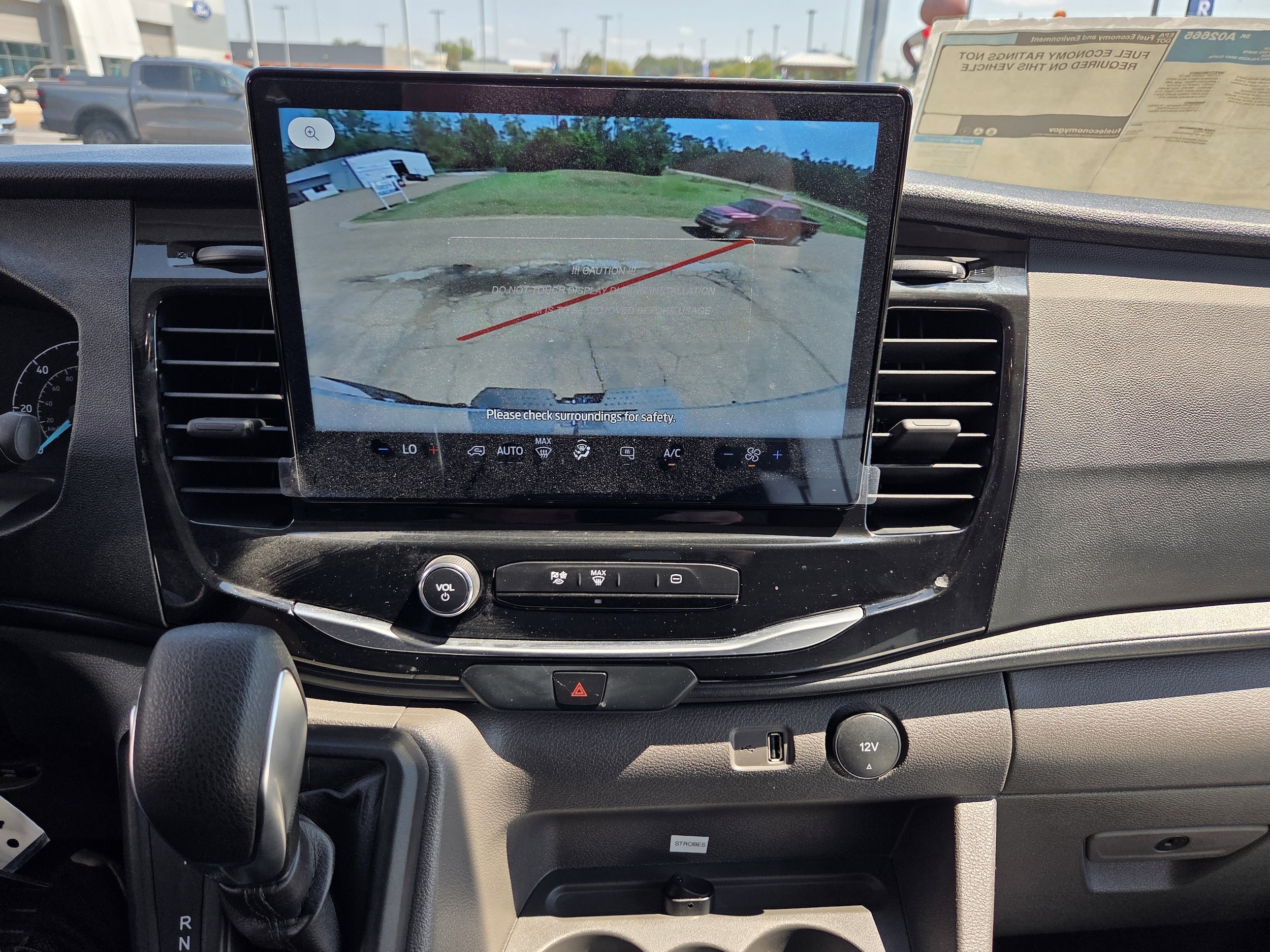 2025 Ford Transit Cutaway Base - Photo 17
