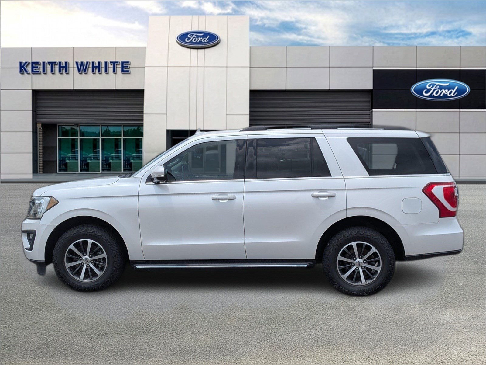 Used 2018 Ford Expedition XLT with VIN 1FMJU1HT6JEA27281 for sale in Mccomb, MS