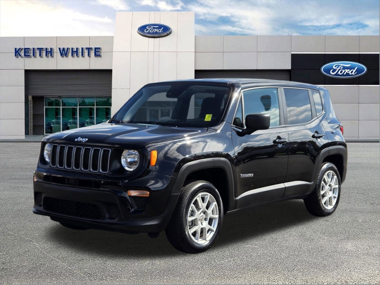 2023 Jeep Renegade Latitude's photo